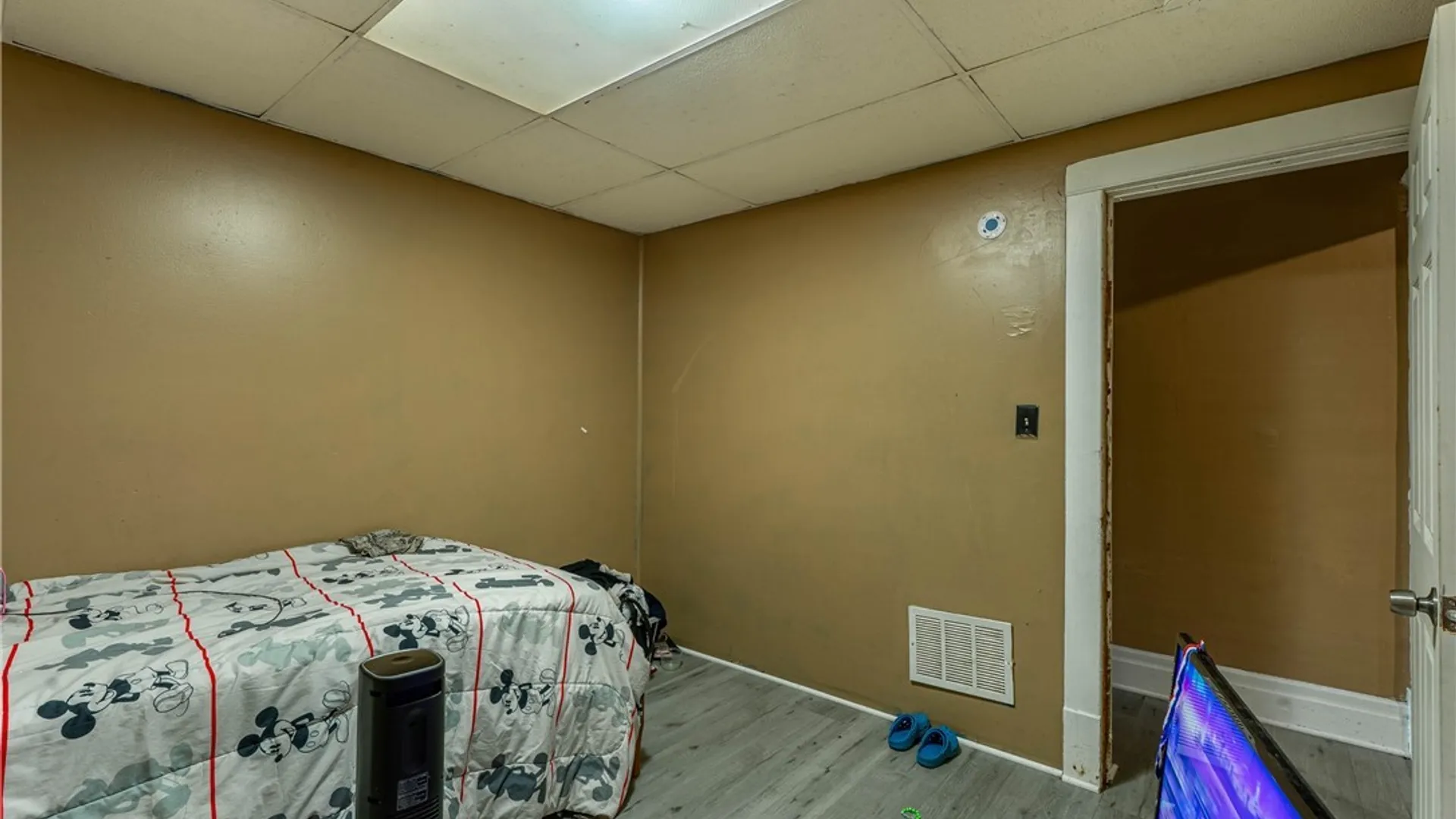Property at 1952 Whitney Avenue, Niagara Falls, NY 14301 32