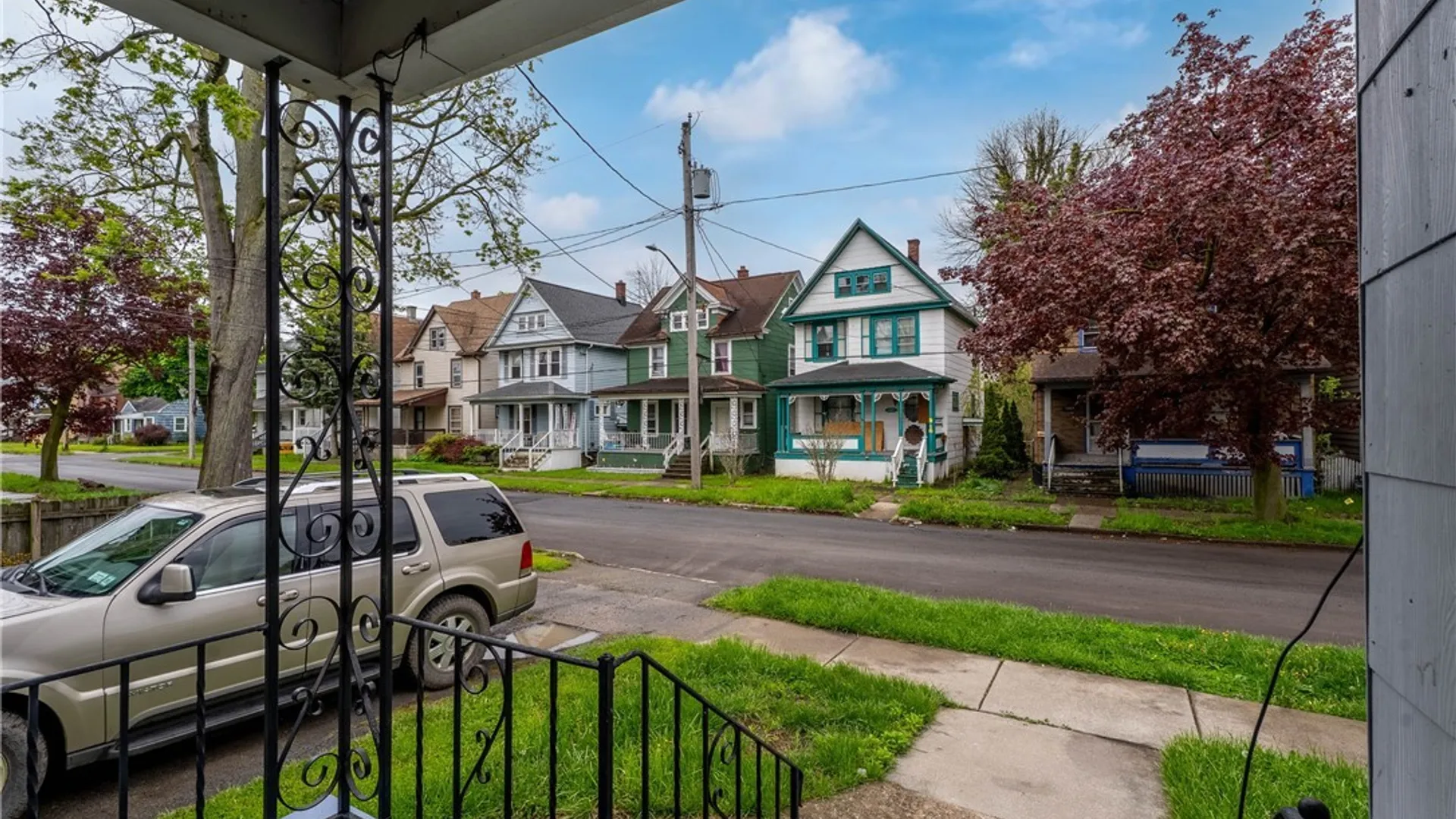 Property at 1952 Whitney Avenue, Niagara Falls, NY 14301 4