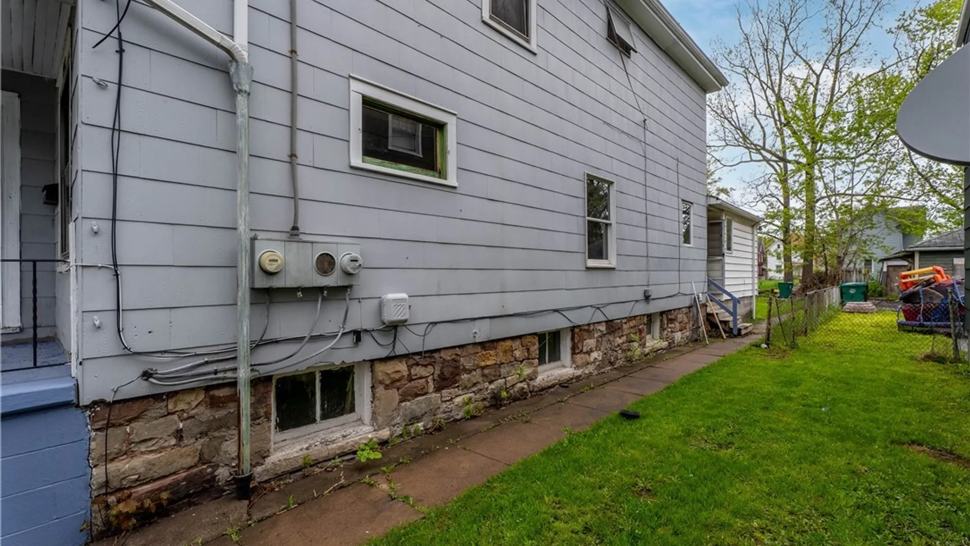 Property at 1952 Whitney Avenue, Niagara Falls, NY 14301 42