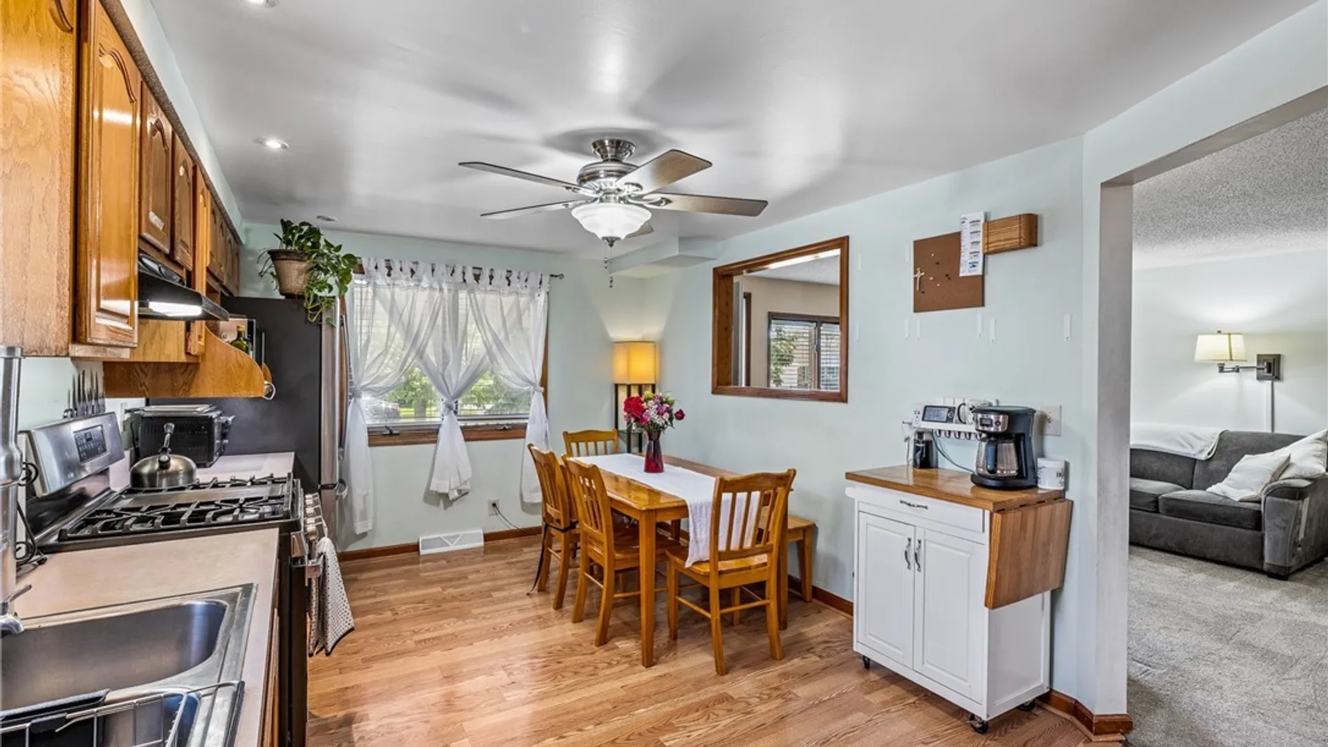 Property at 360 Cherokee Drive, Cheektowaga, NY 14225 4