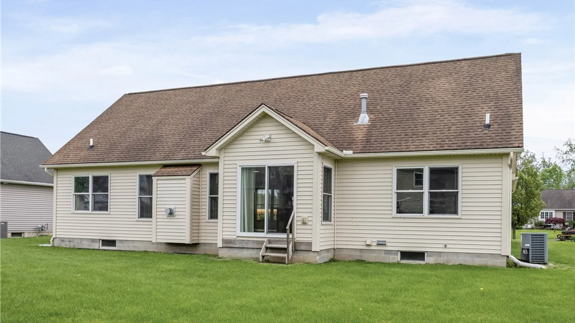 Property at 22 James Moore Circle, Parma, NY 14468 25
