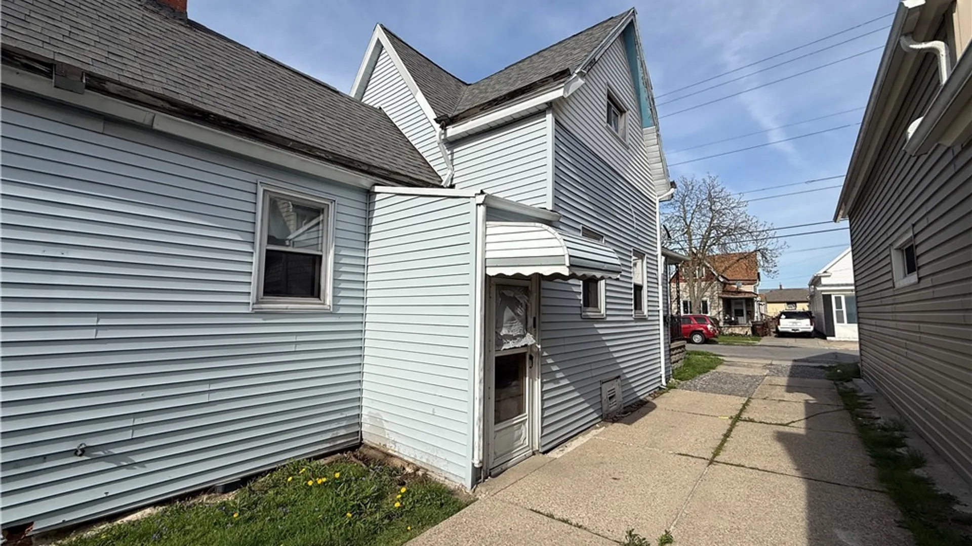 Property at 194 Halstead Avenue, Cheektowaga, NY 14212 3