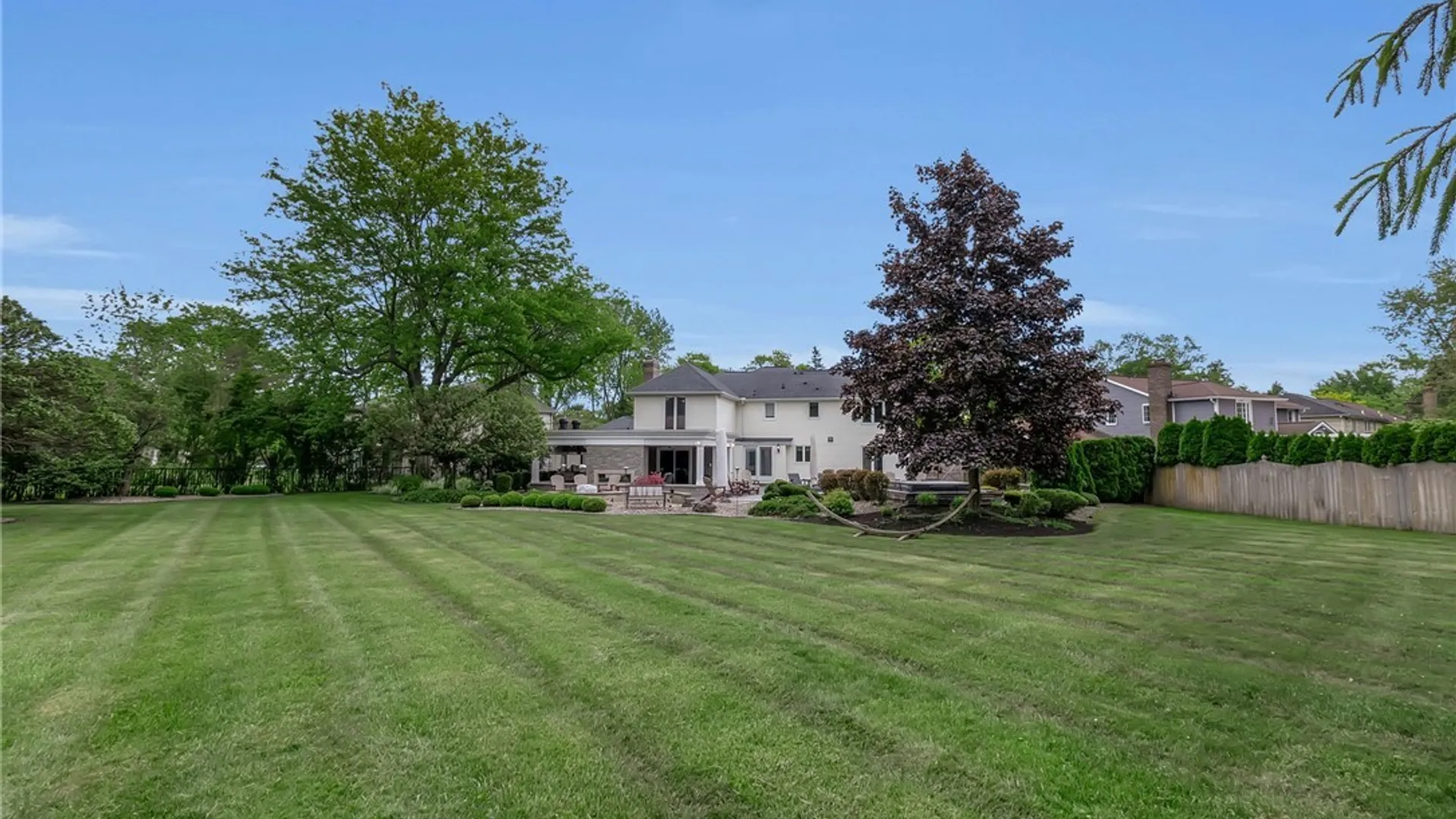 Property at 46 Ascot Circle, Amherst, NY 14051 50
