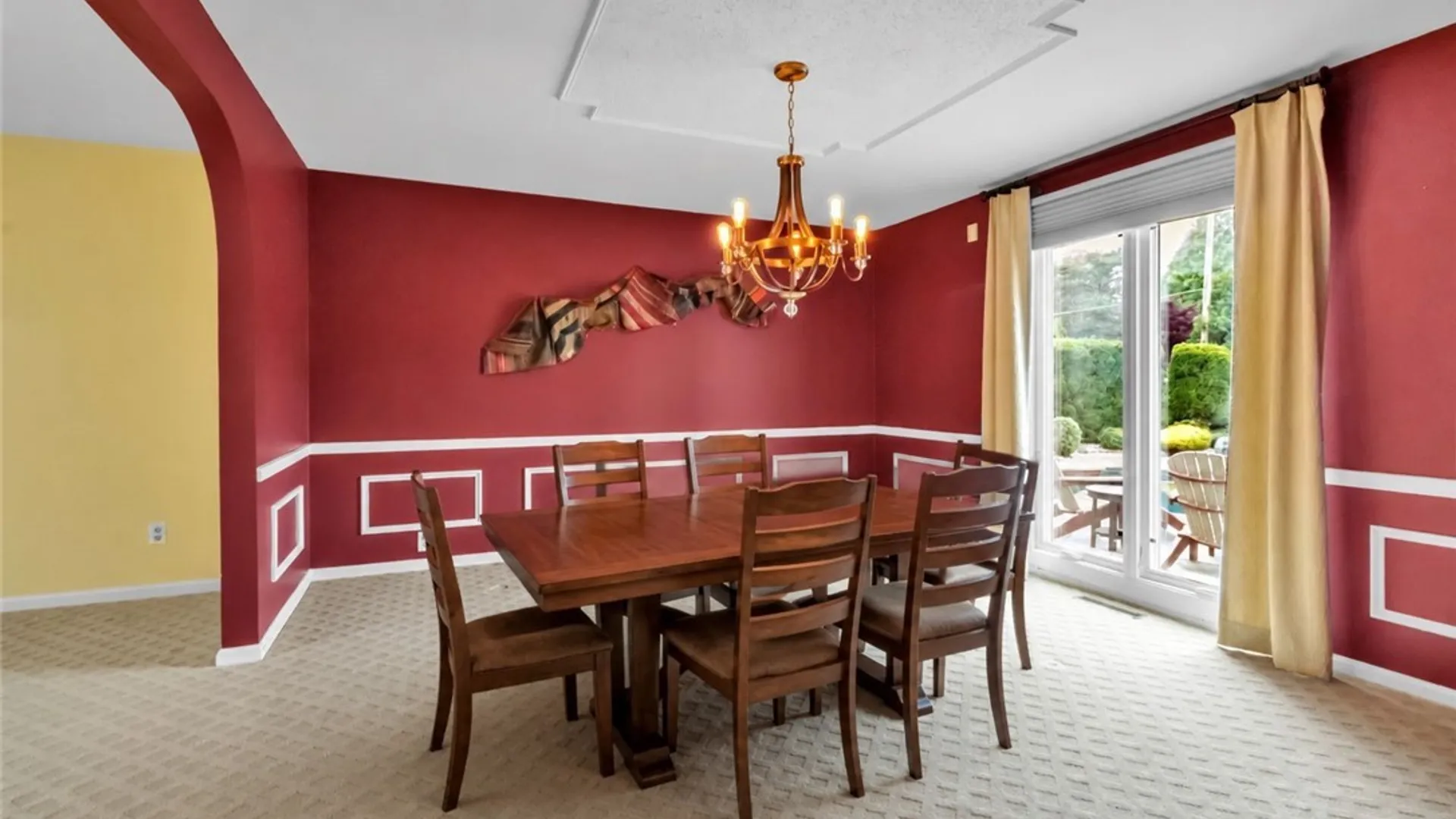 Property at 46 Ascot Circle, Amherst, NY 14051 7