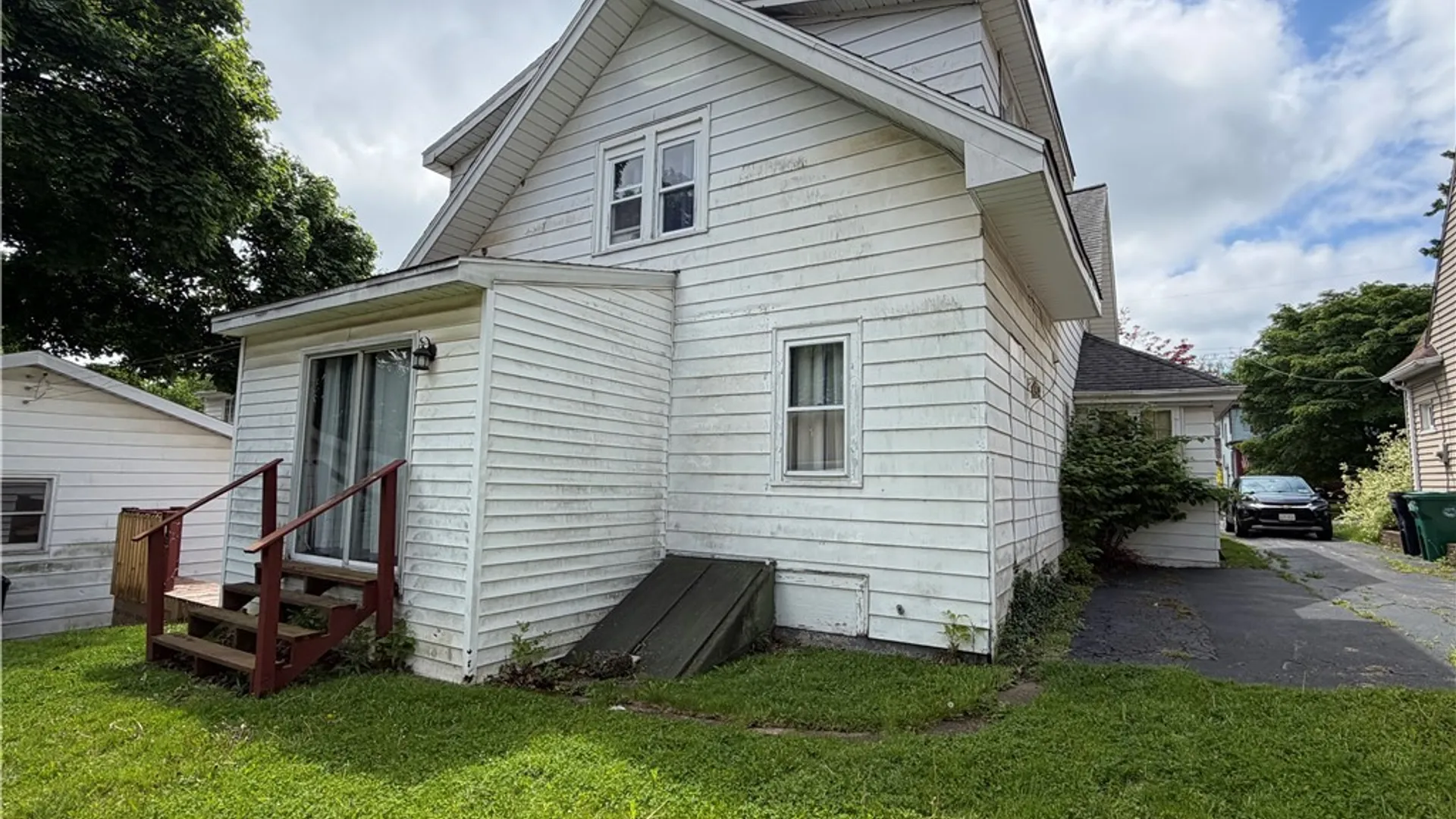 Property at 1316 Garrett Avenue, Niagara Falls, NY 14305 5