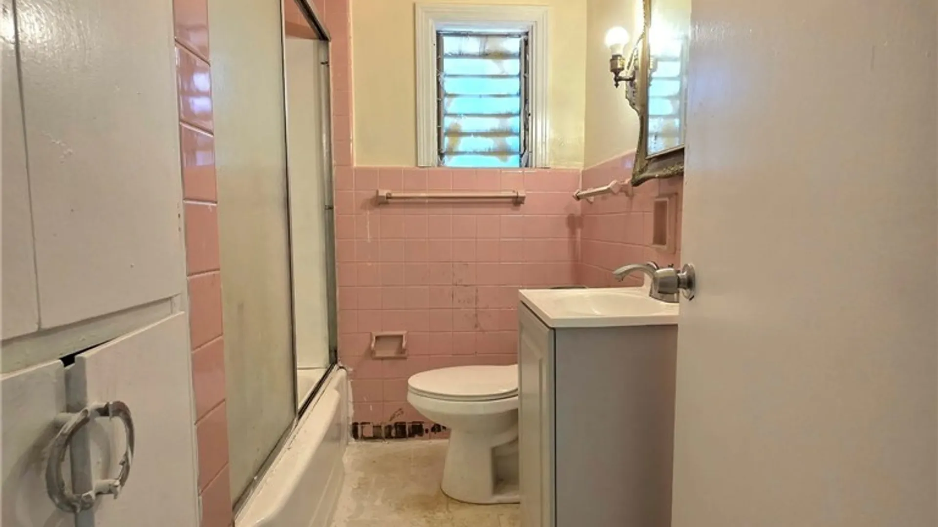 Property at 16 Parker Avenue, Buffalo, NY 14214 15