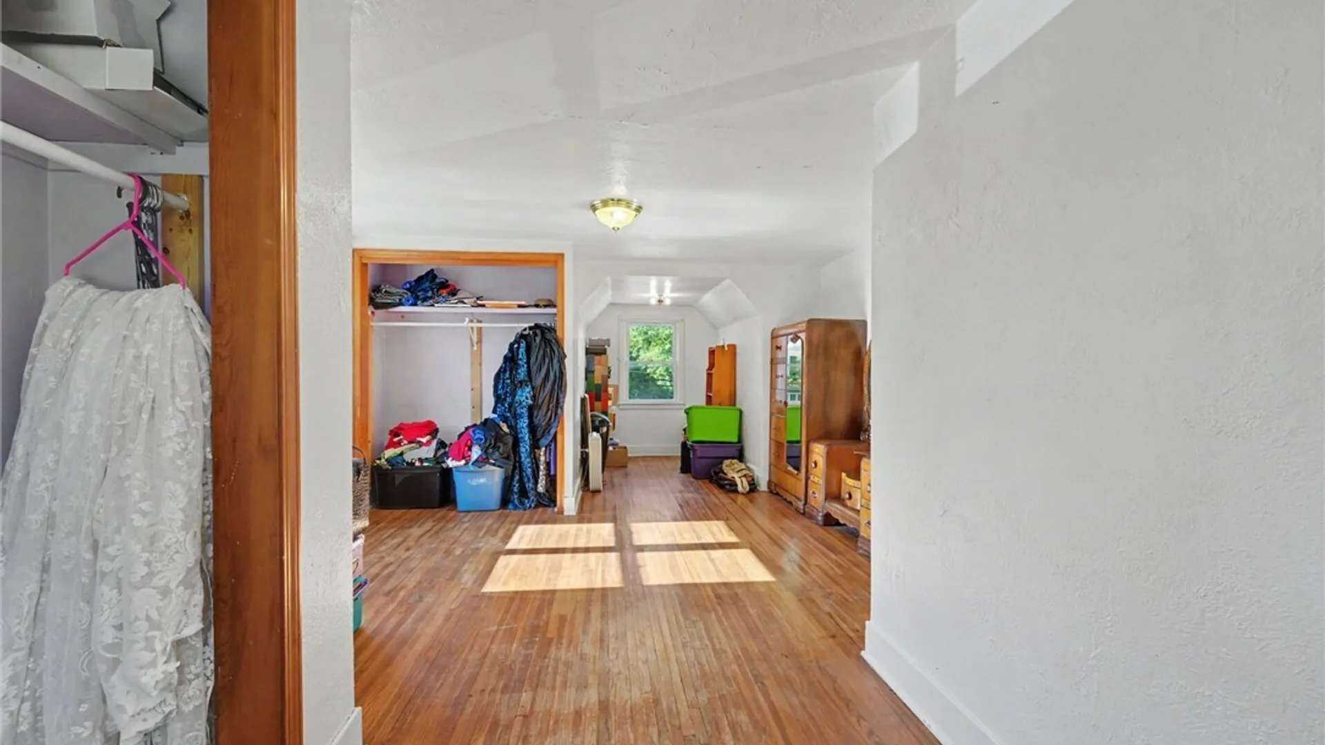 Property at 70 Orchard Avenue, Hamburg, NY 14219 23