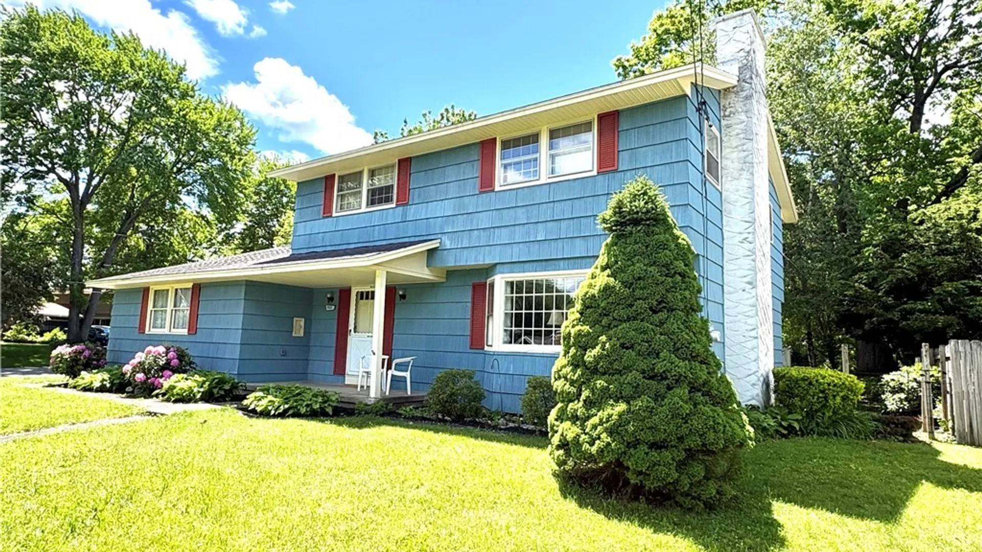 Property at 7553 Daphne Drive, Clay, NY 13212 3