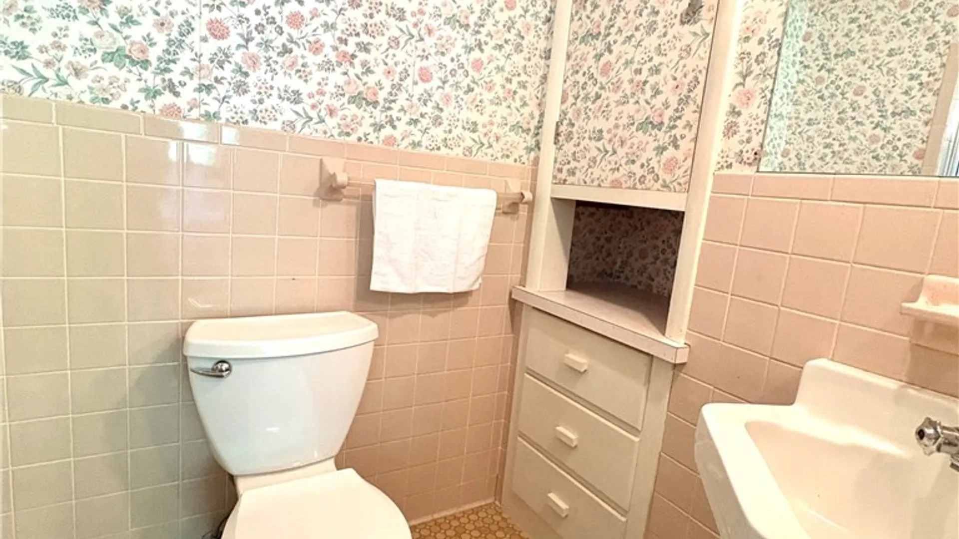 Property at 7553 Daphne Drive, Clay, NY 13212 40