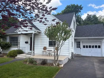 Property at 240 Ferncliff Avenue, Salina, NY 13088