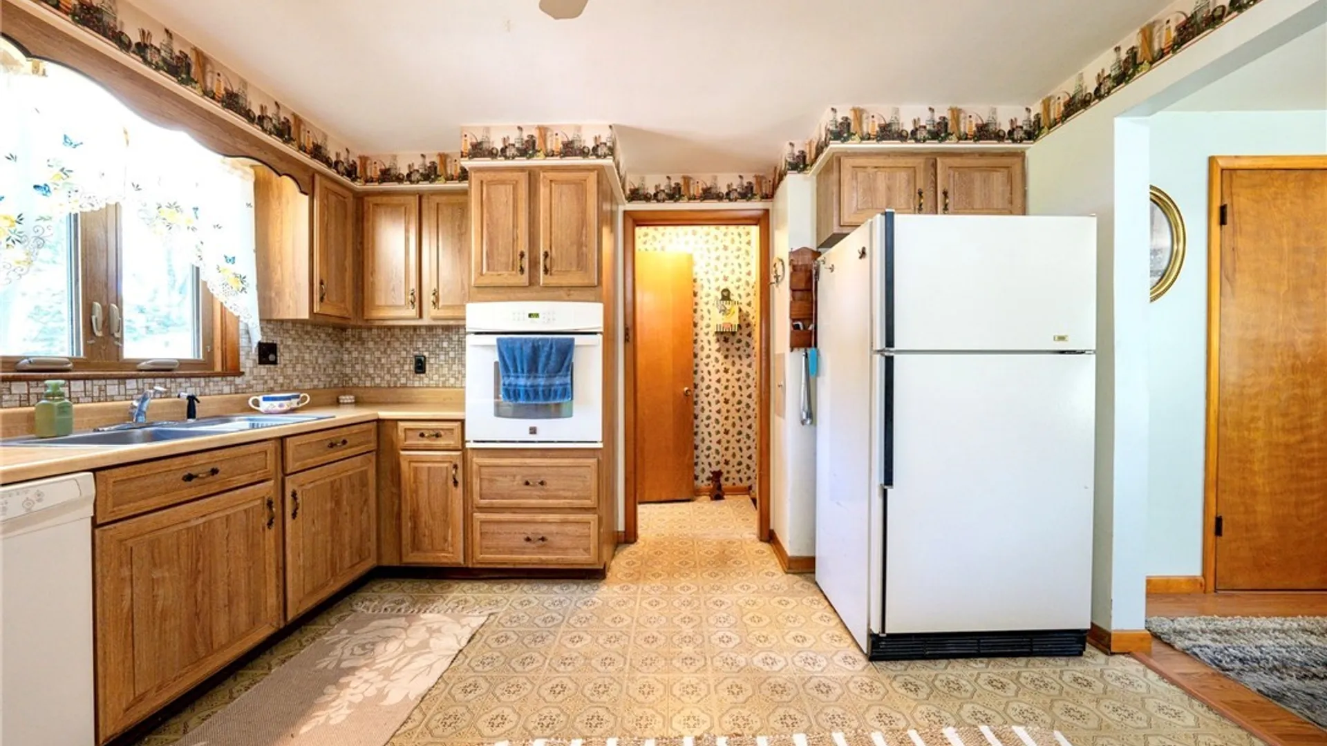 Property at 58 Castleton Place, Tonawanda, NY 14150 11
