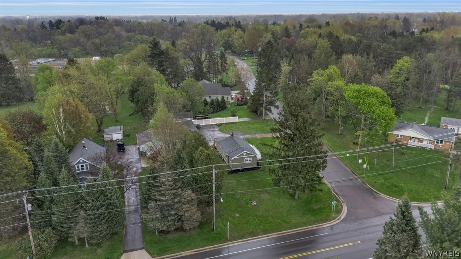 Property at 141 Borden Road, Cheektowaga, NY 14043 37