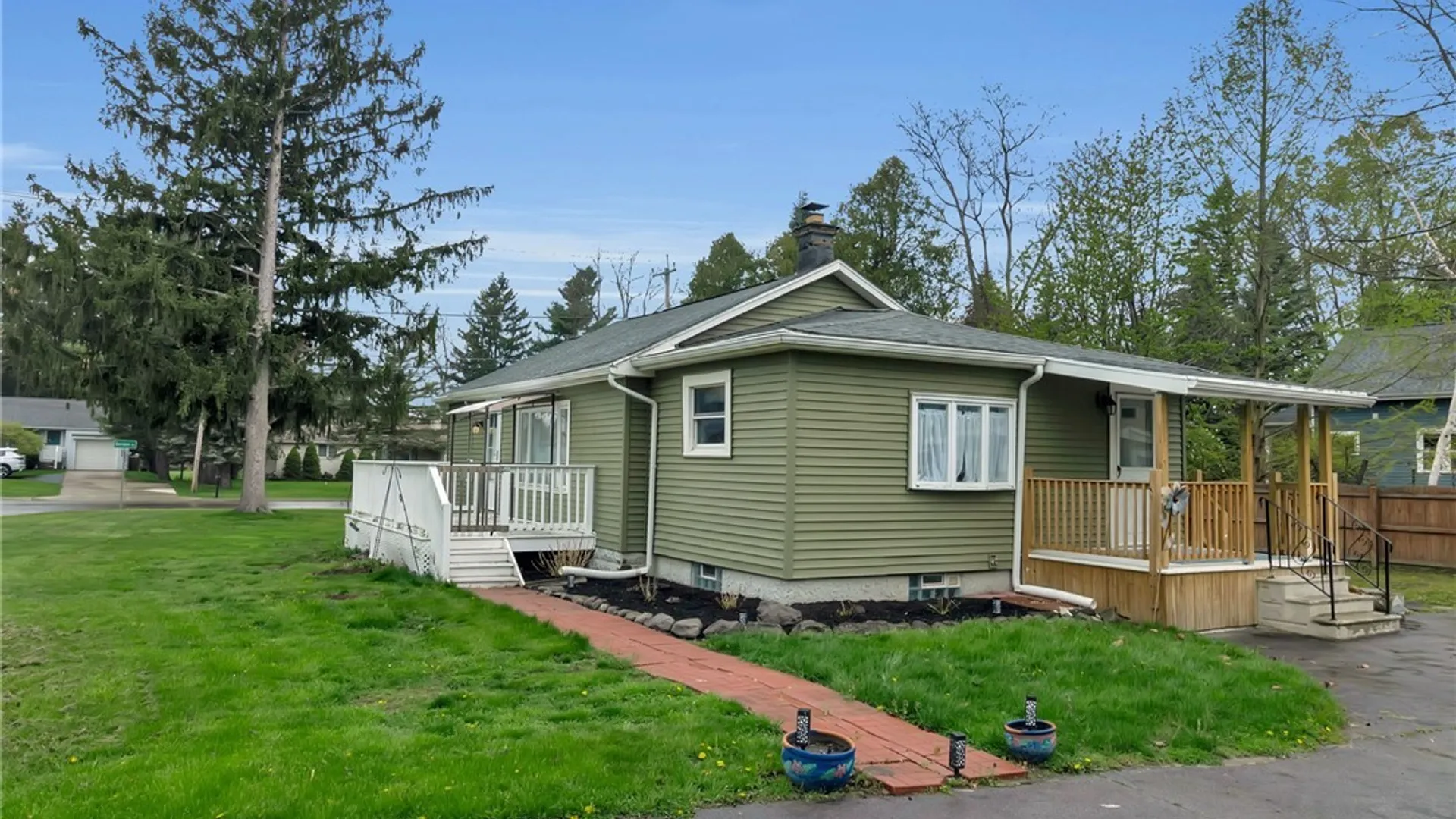 Property at 141 Borden Road, Cheektowaga, NY 14043 42