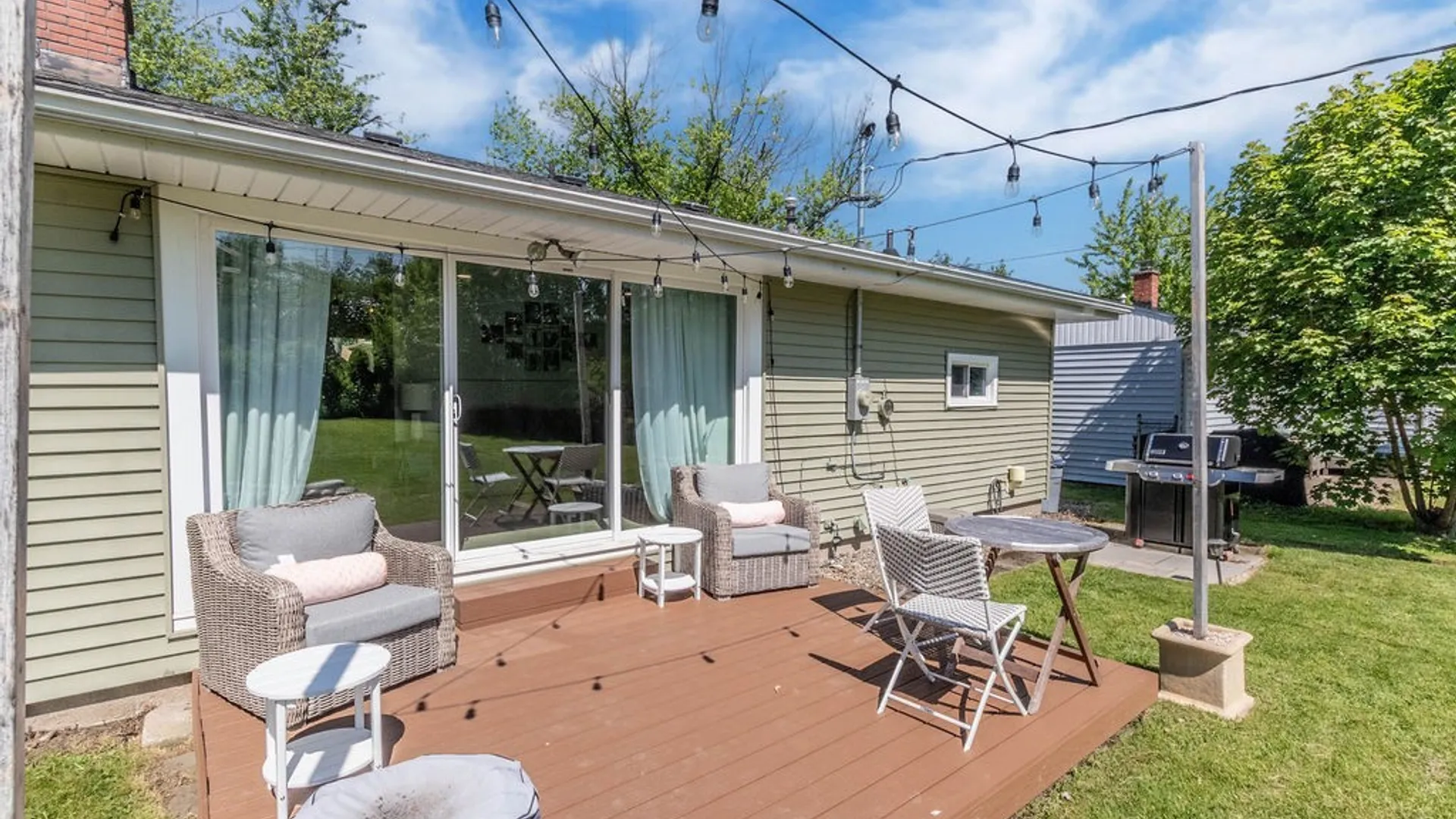 Property at 145 Greenleaf Ave, Tonawanda, NY 14150 42