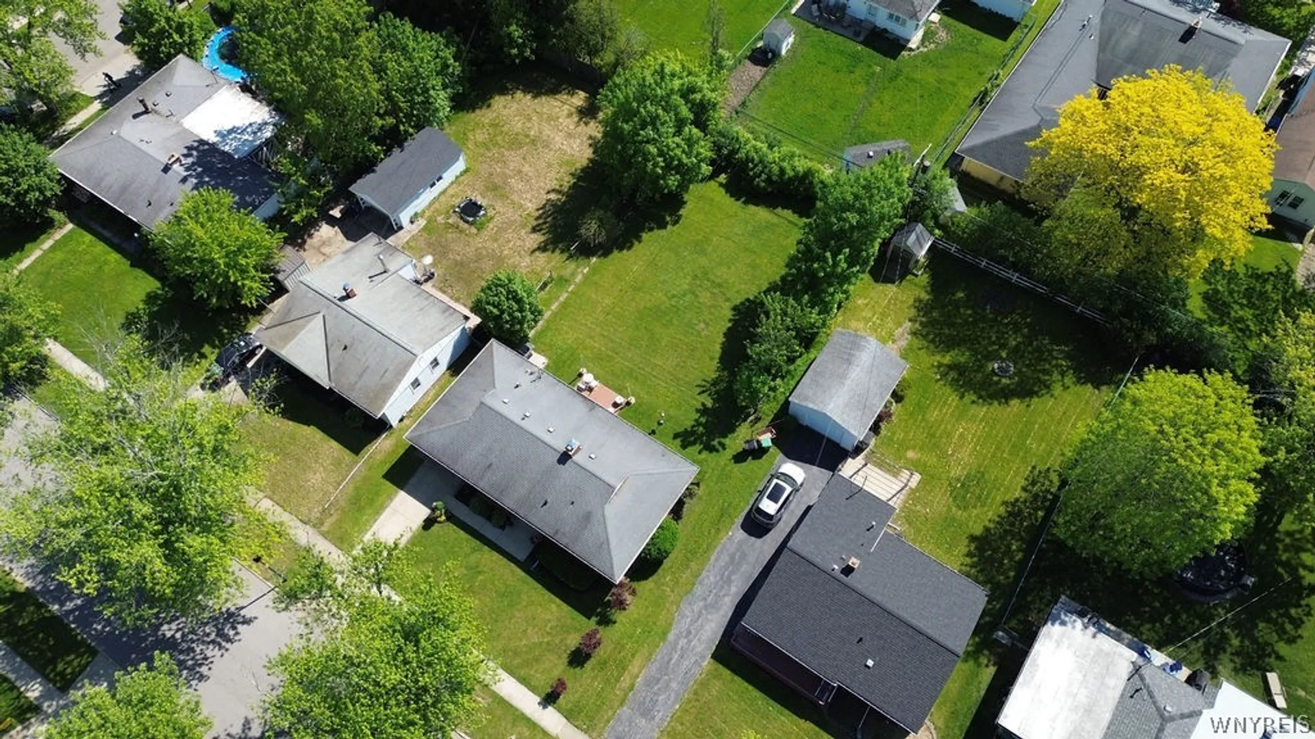 Property at 145 Greenleaf Ave, Tonawanda, NY 14150 50