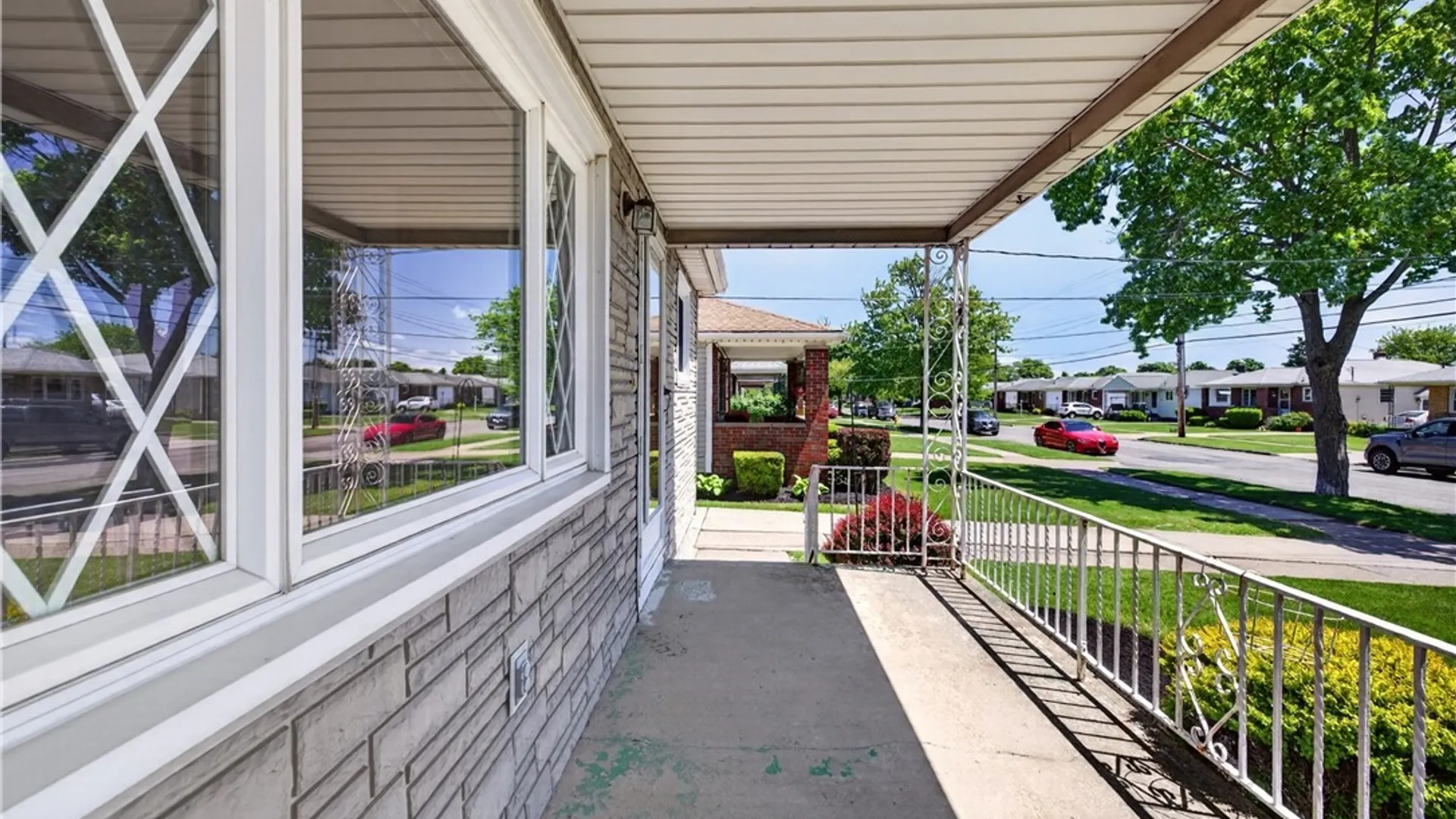 Property at 2918 Seneca Avenue, Niagara Falls, NY 14305 5