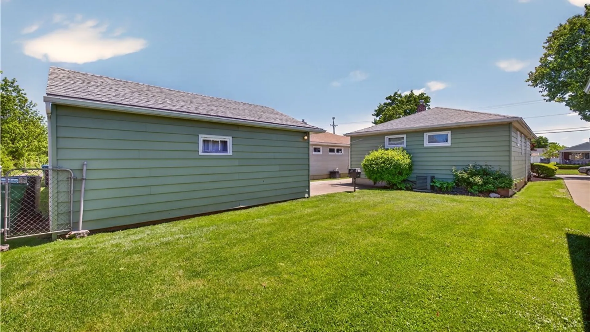 Property at 2918 Seneca Avenue, Niagara Falls, NY 14305 7