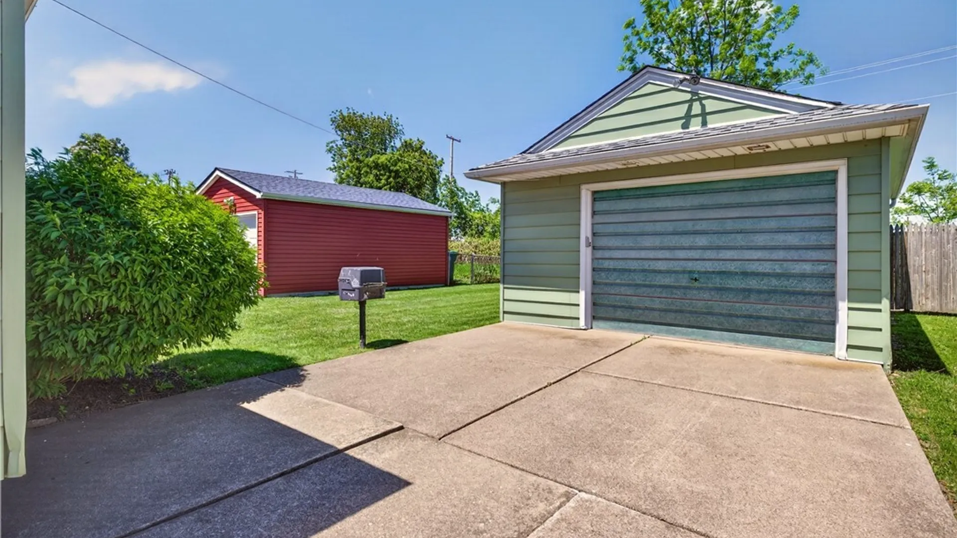 Property at 2918 Seneca Avenue, Niagara Falls, NY 14305 8