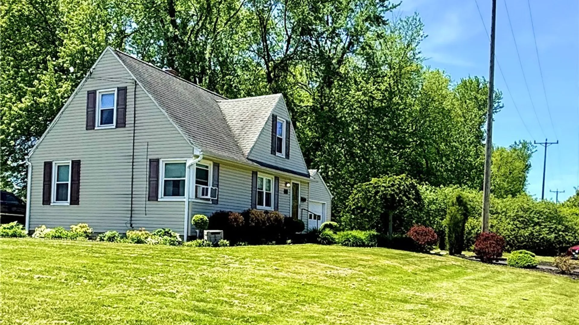 Property at 869 Central Avenue, Dunkirk, NY 14048 3