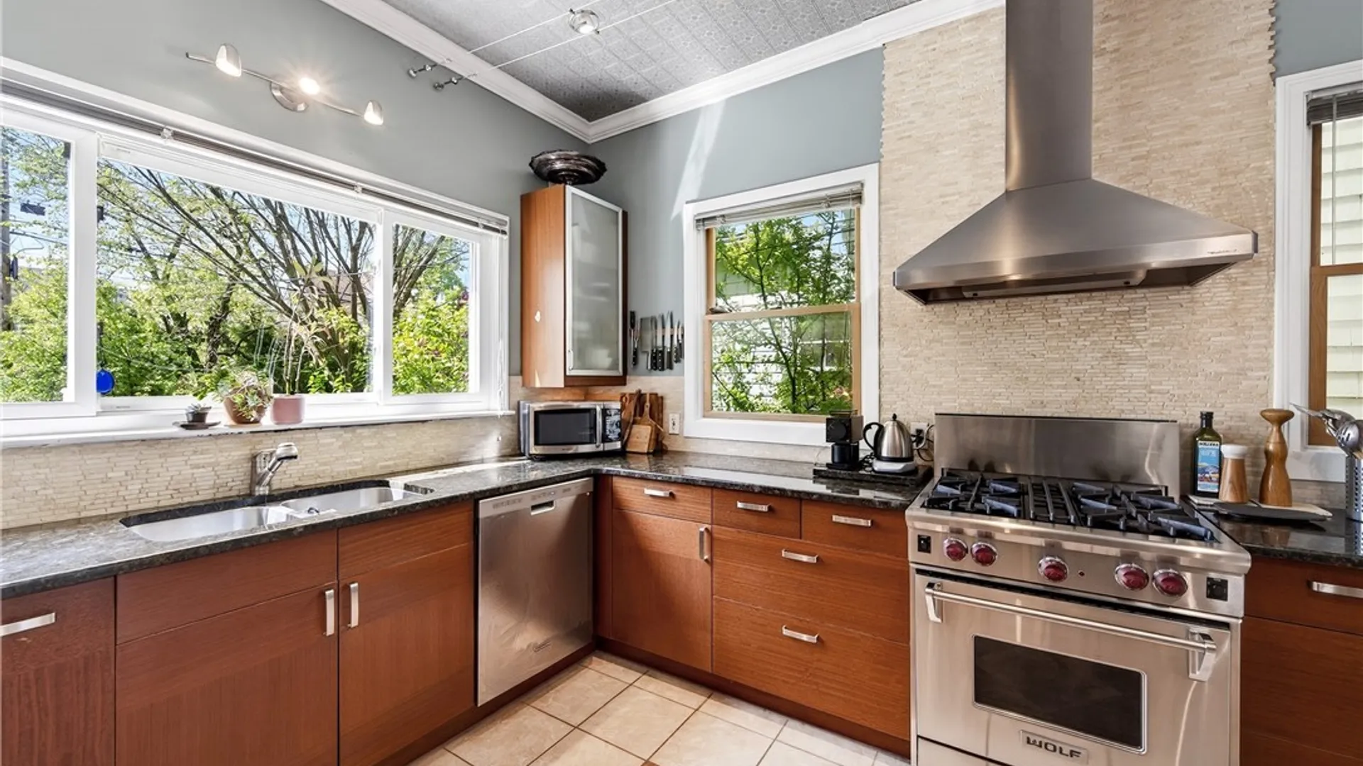 Property at 187 Anderson Place, Buffalo, NY 14222 19