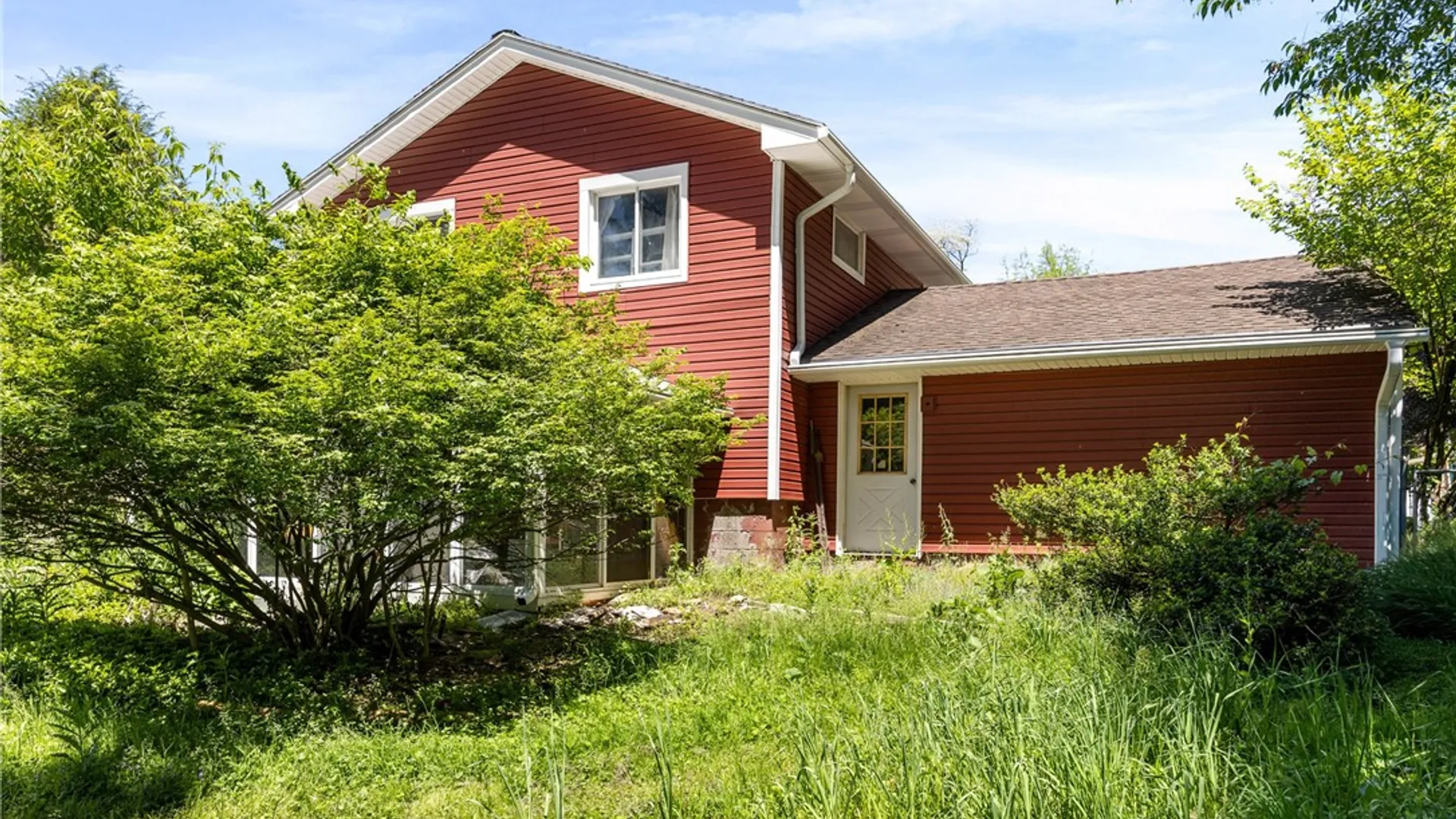 Property at 90 Hotchkiss Circle, Penfield, NY 14526 38