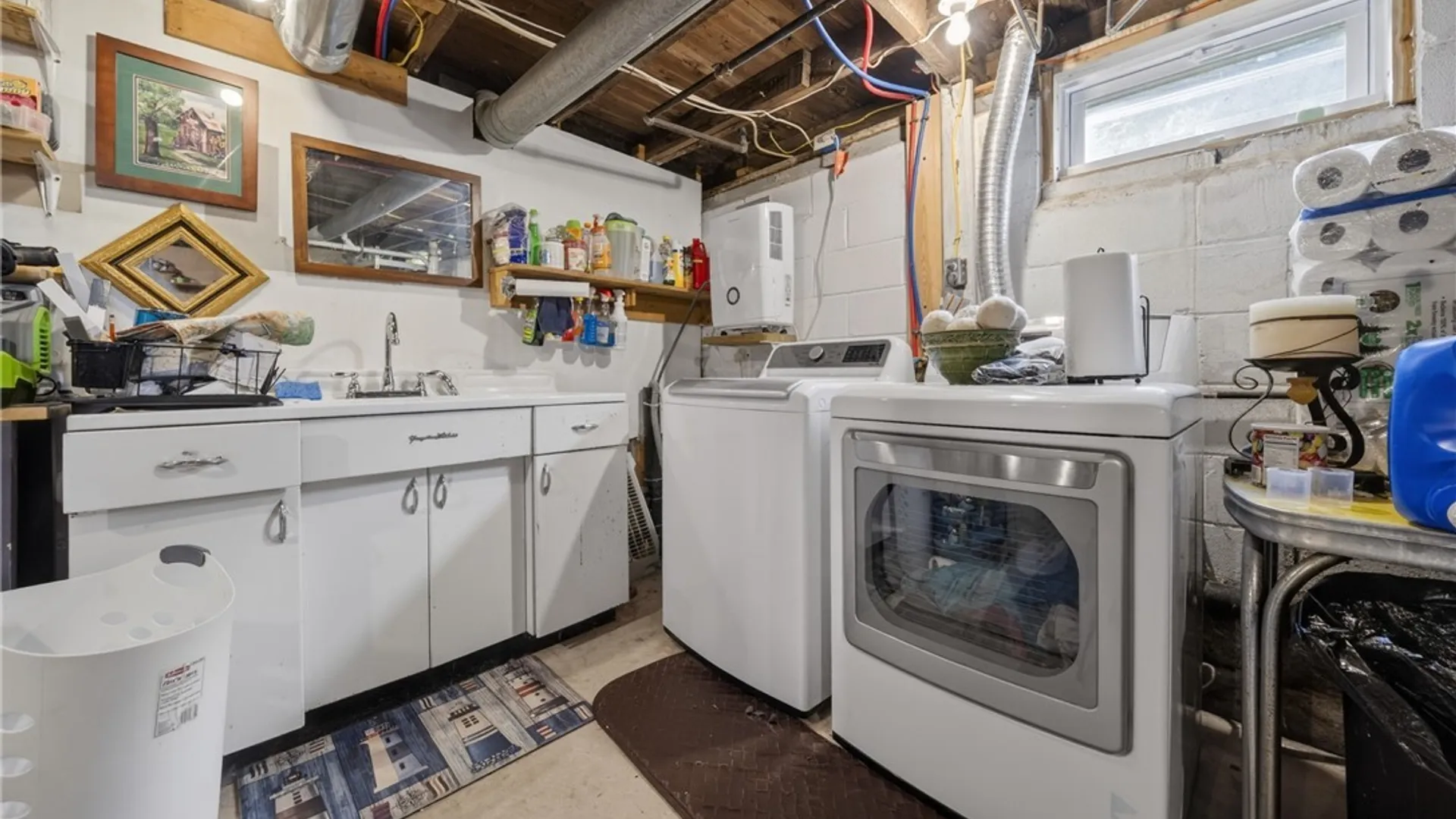 Property at 6989 Van Antwerp Dr, Cicero, NY 13039 30
