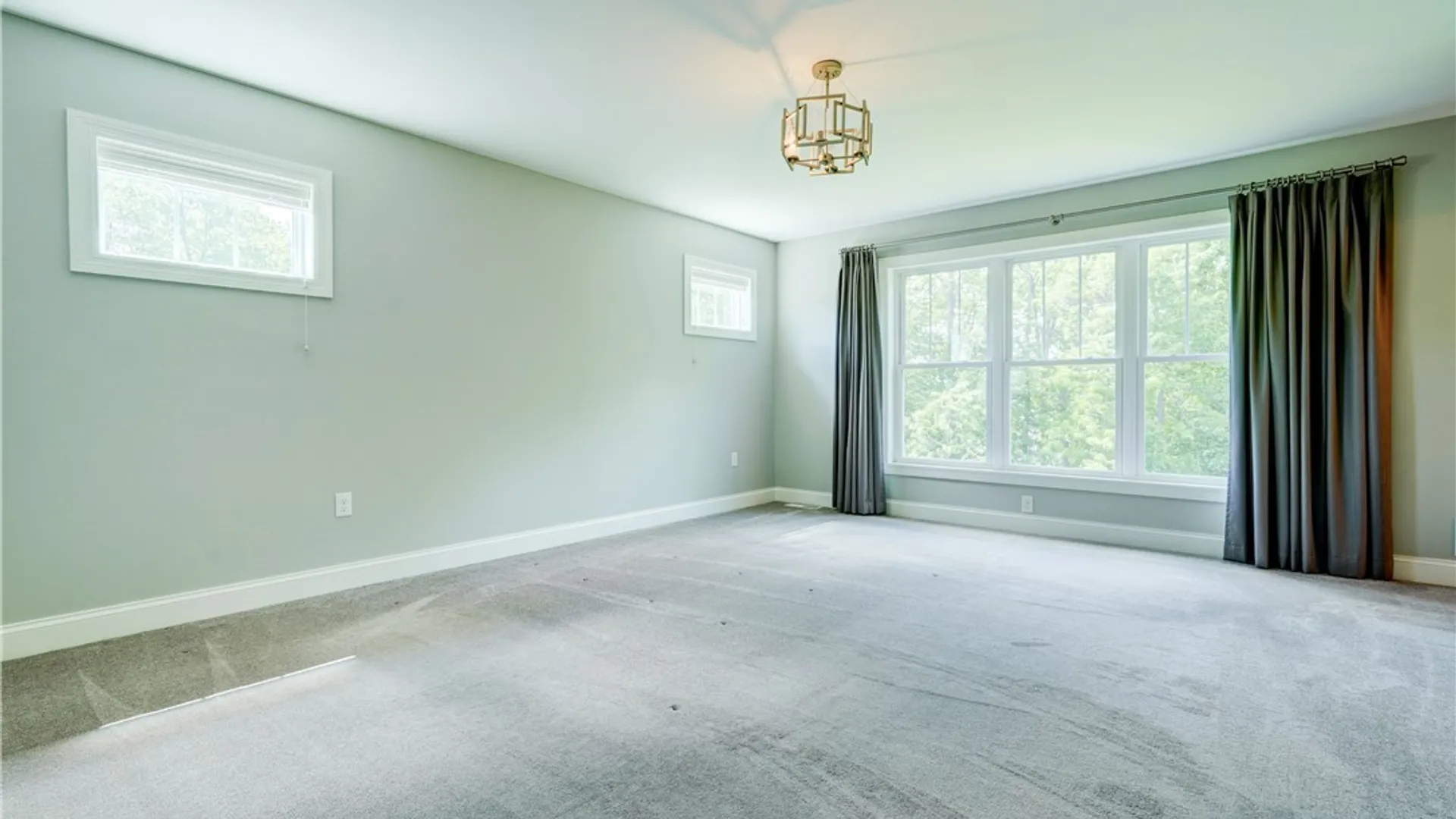 Property at 5 Camellia Rise, Perinton, NY 14450 13