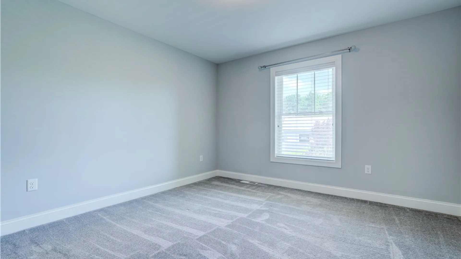 Property at 5 Camellia Rise, Perinton, NY 14450 16