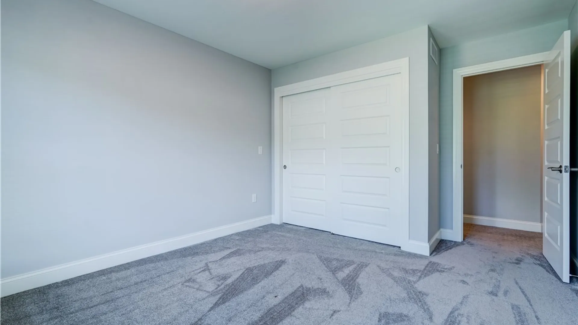 Property at 5 Camellia Rise, Perinton, NY 14450 20