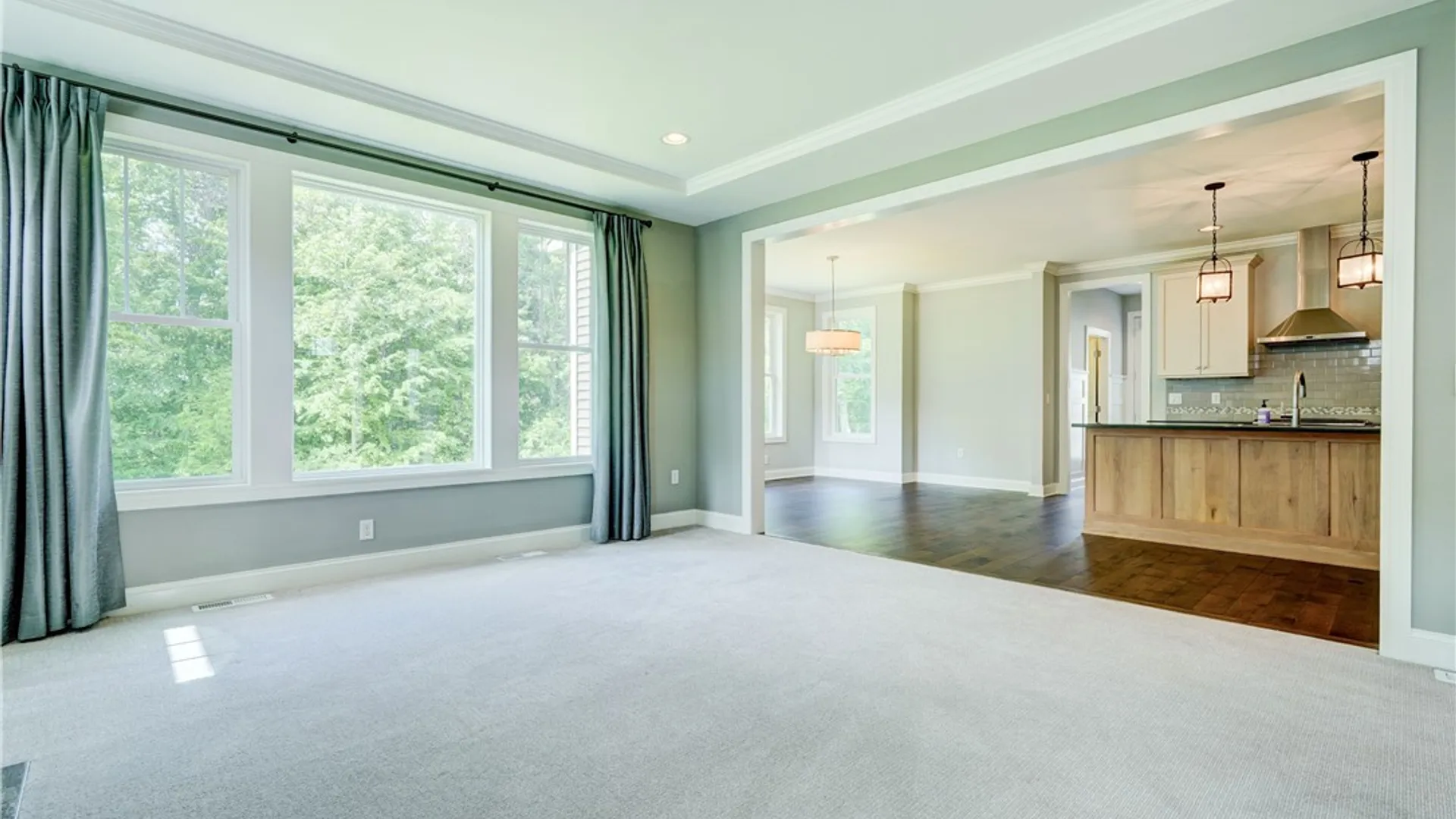 Property at 5 Camellia Rise, Perinton, NY 14450 9
