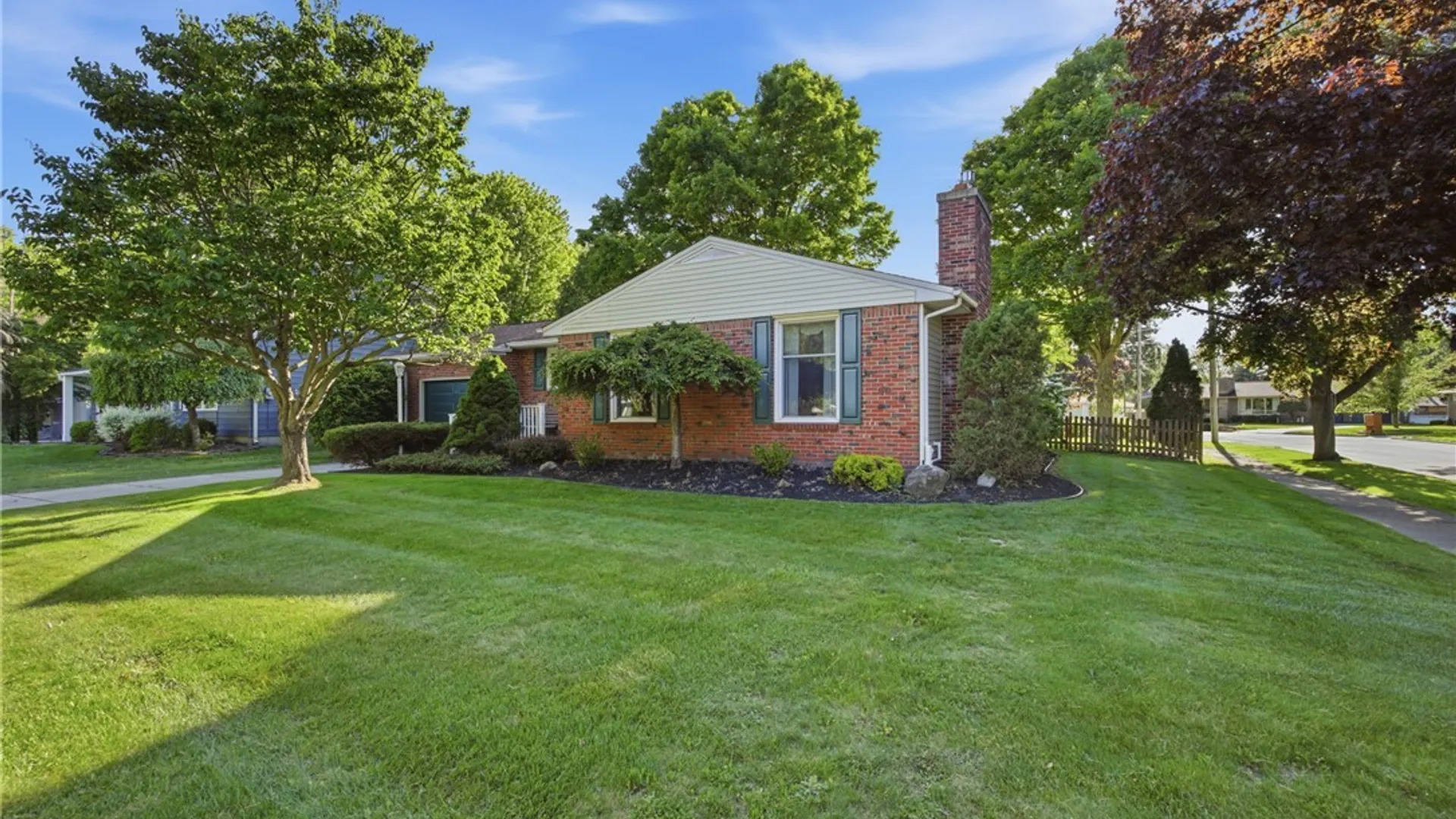 Property at 901 Park Avenue, North Tonawanda, NY 14120 3