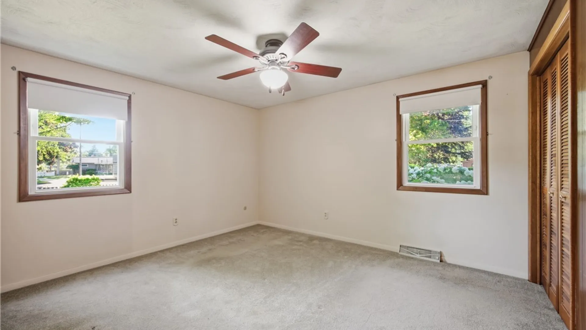 Property at 901 Park Avenue, North Tonawanda, NY 14120 35