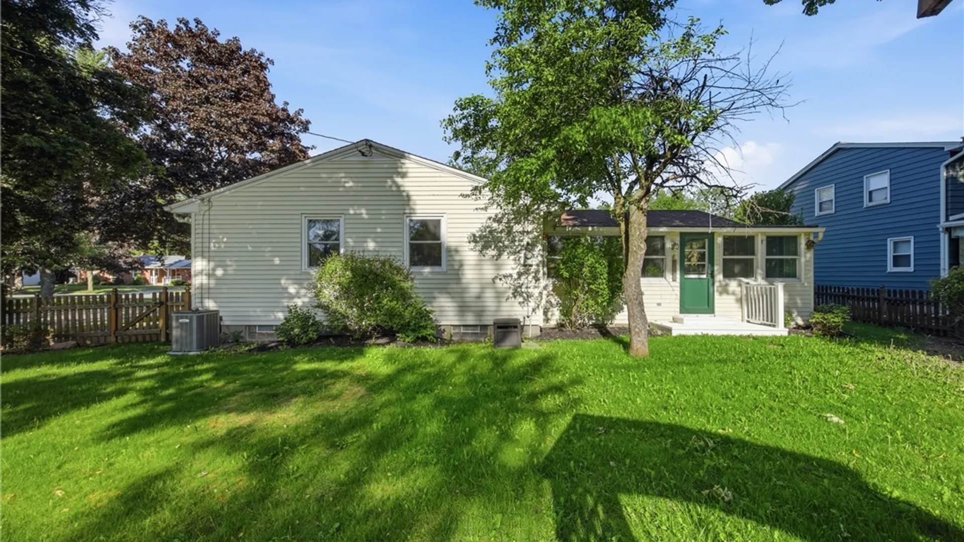 Property at 901 Park Avenue, North Tonawanda, NY 14120 6