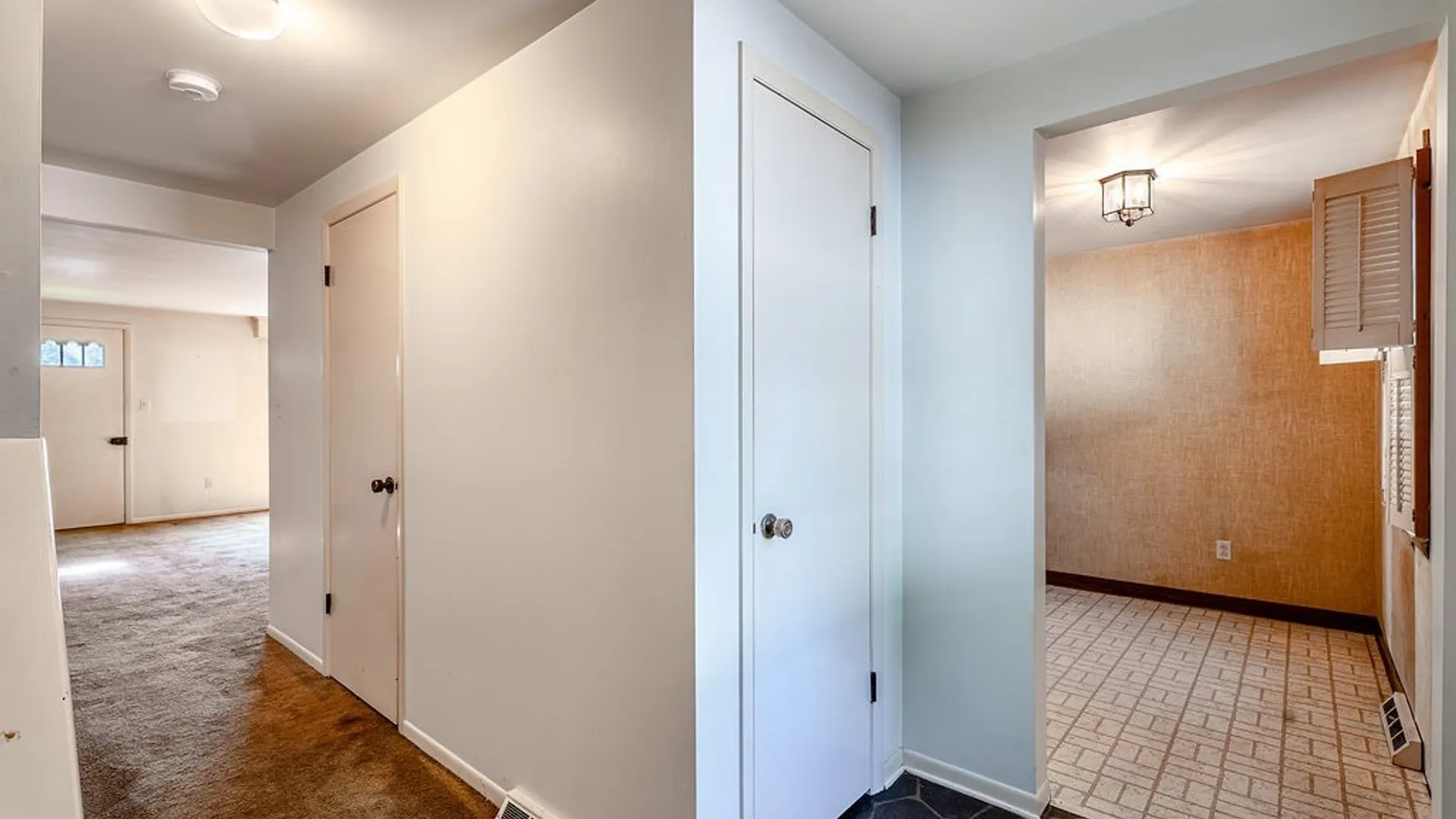 Property at 666 W Ferry Street, Buffalo, NY 14222 8