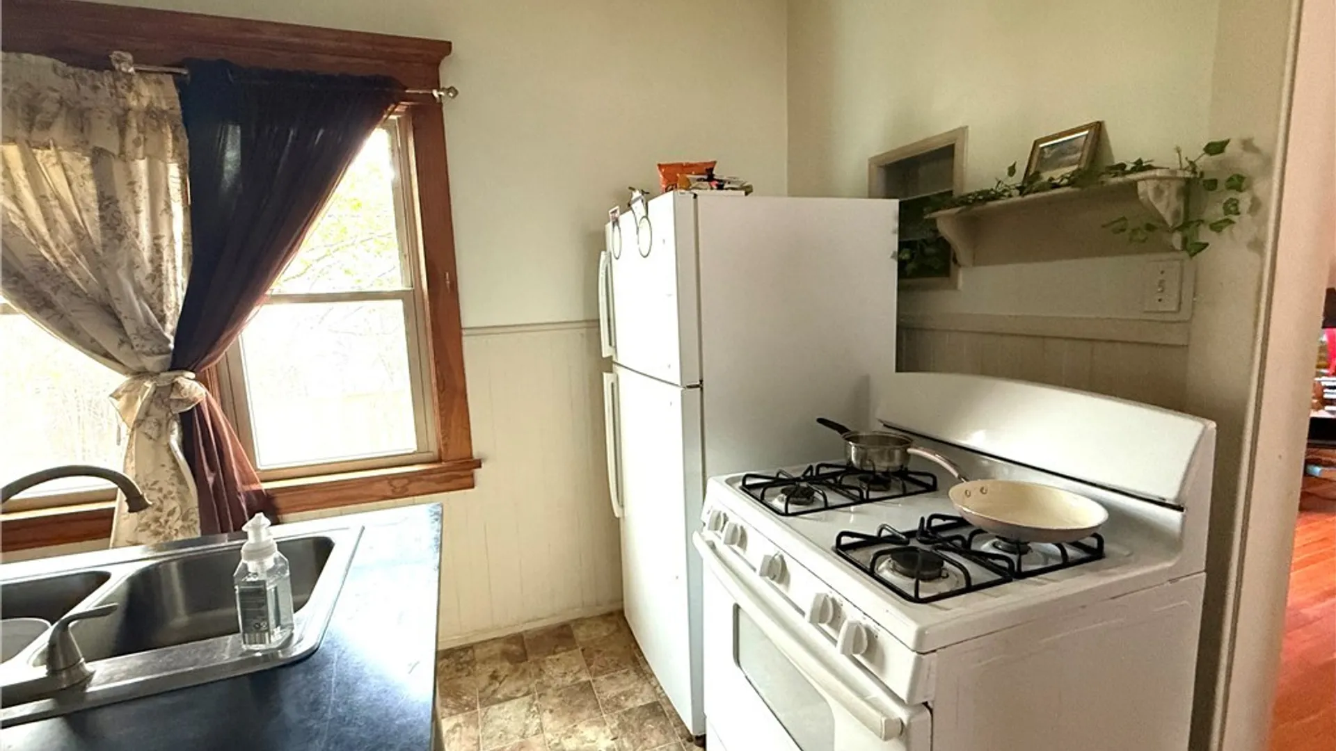 Property at 467 East Street, Buffalo, NY 14207 14