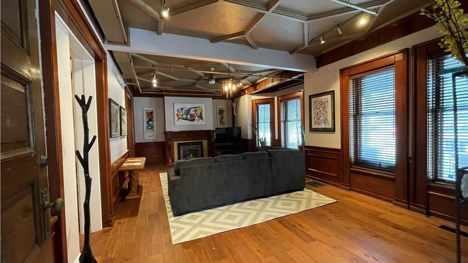 Property at 1115 Delaware Avenue, Buffalo, NY 14209 3