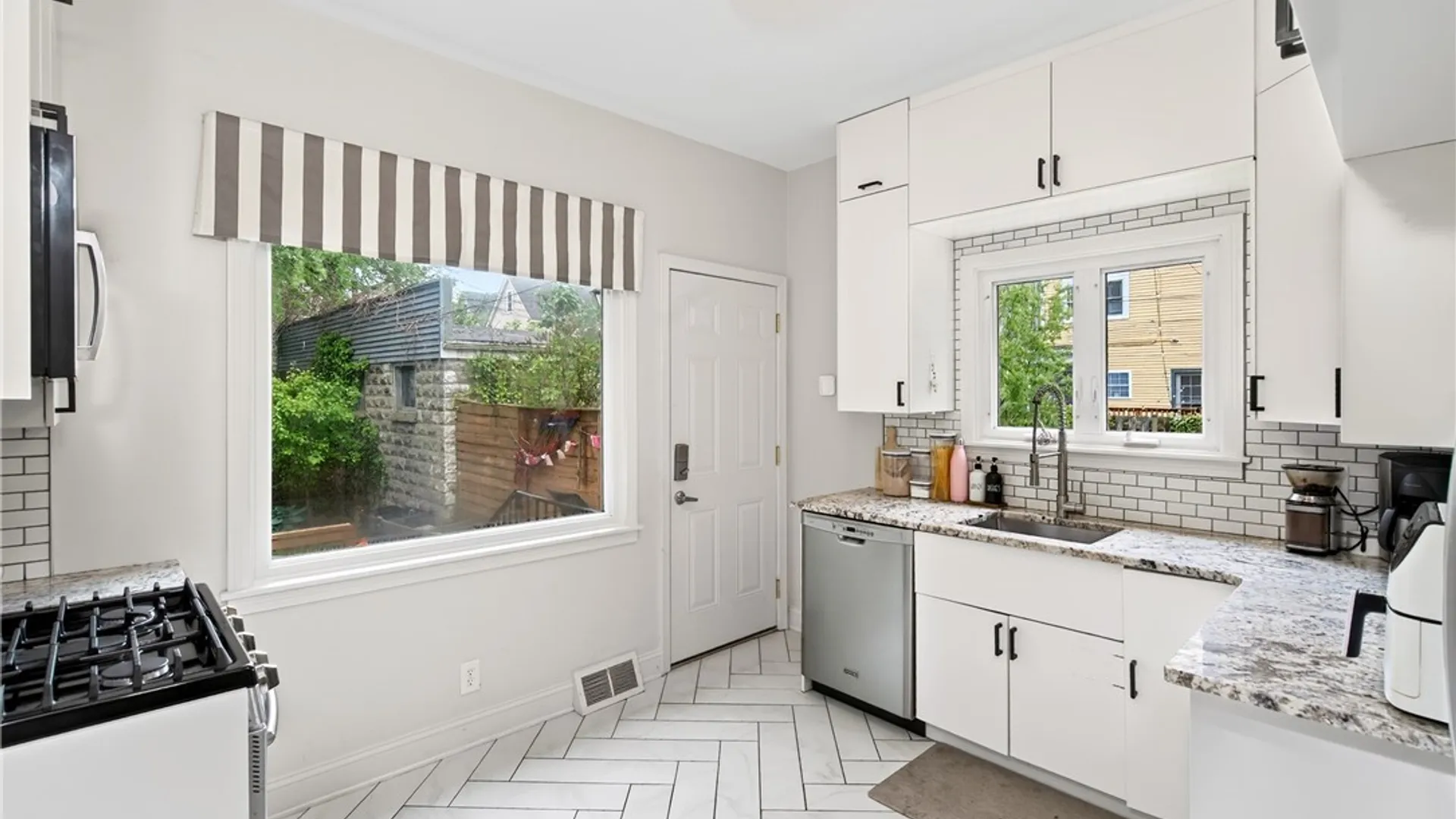 Property at 537 Bird Avenue, Buffalo, NY 14222 14