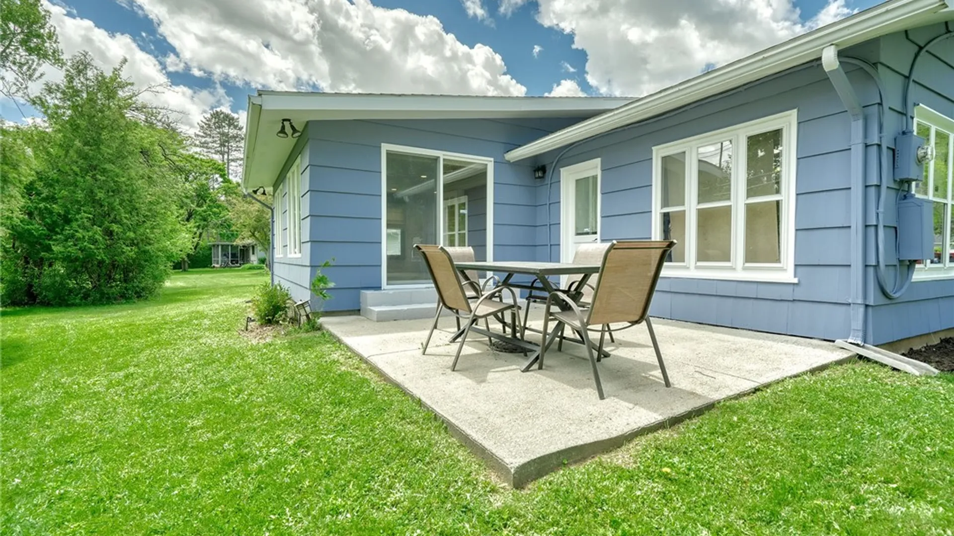 Property at 59 Beekman Place, Brighton, NY 14620 41