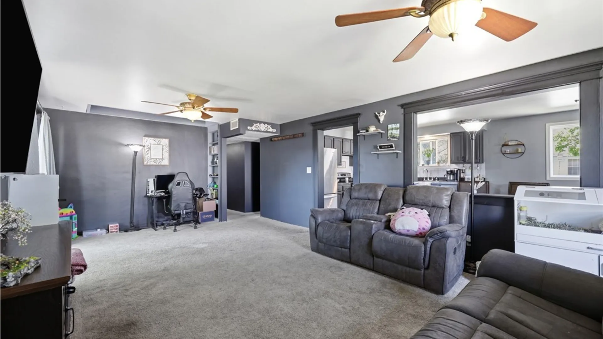 Property at 11 Thoreau Court, Tonawanda, NY 14150 11