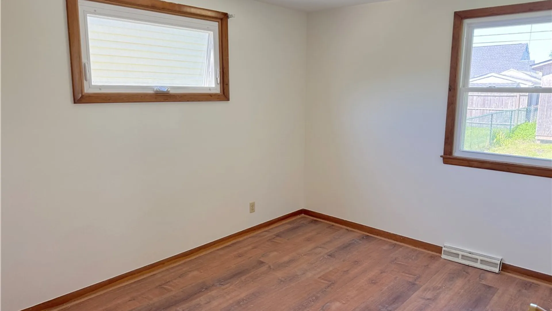 Property at 318 Forbes Avenue, Tonawanda, NY 14150 7