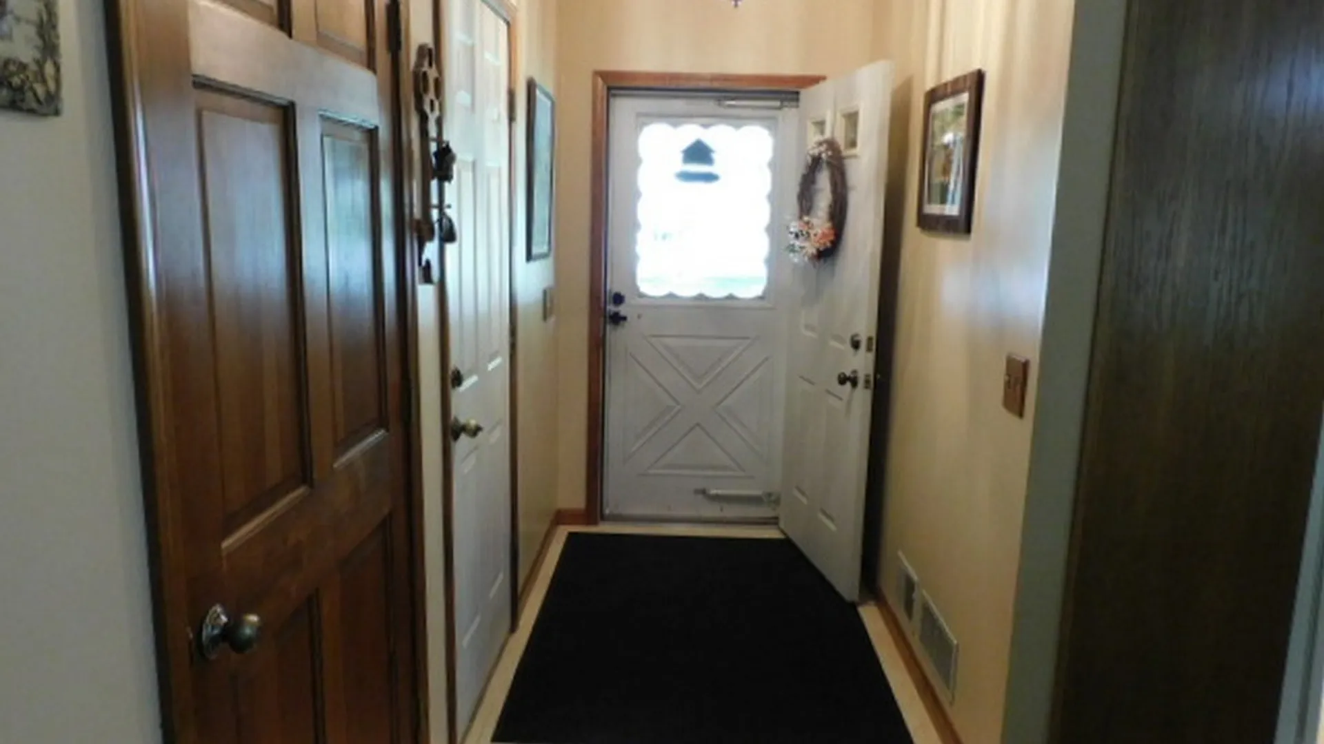 Property at 6986 Minnick Road, Lockport Town, NY 14094 20