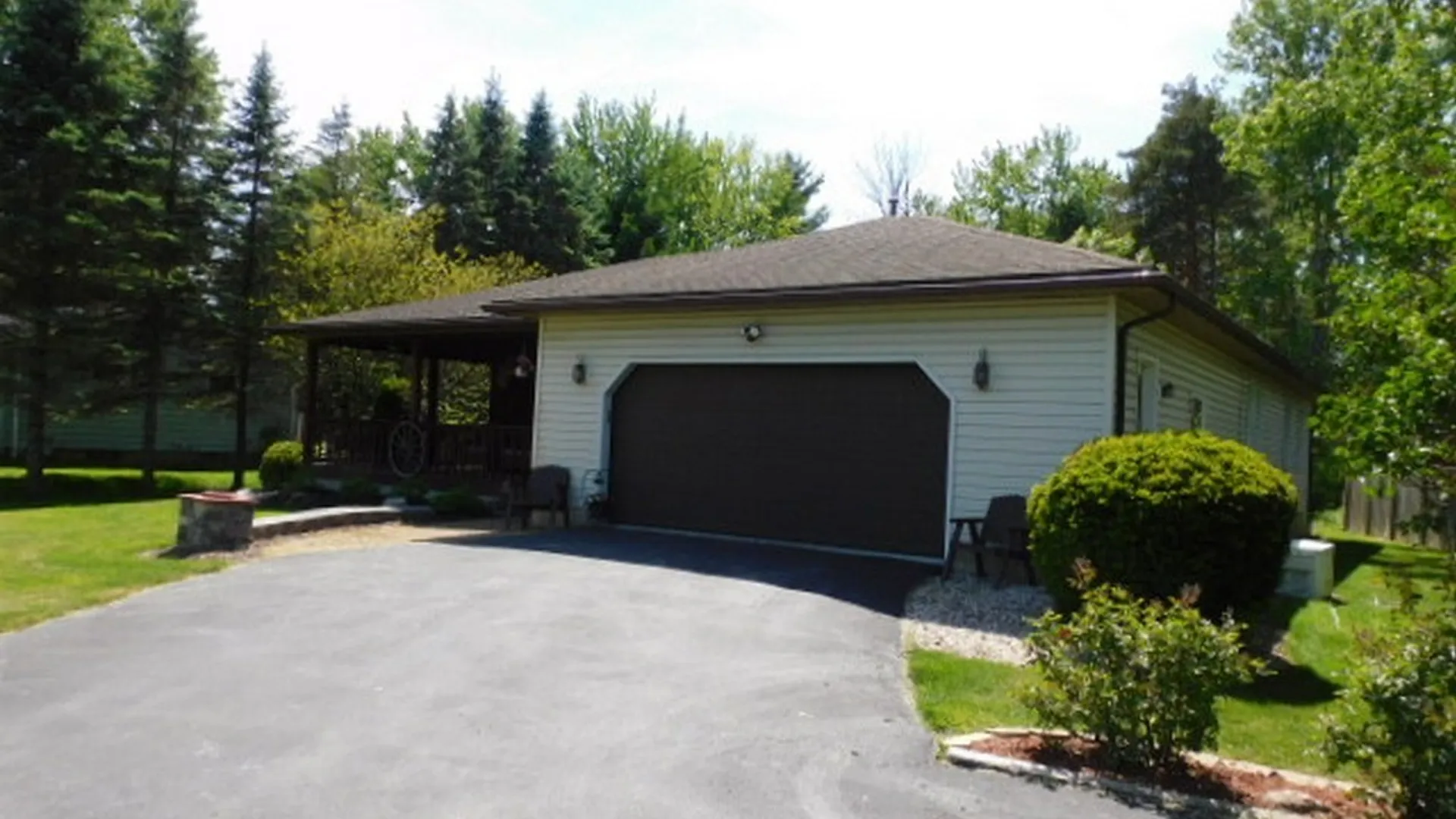 Property at 6986 Minnick Road, Lockport Town, NY 14094 28