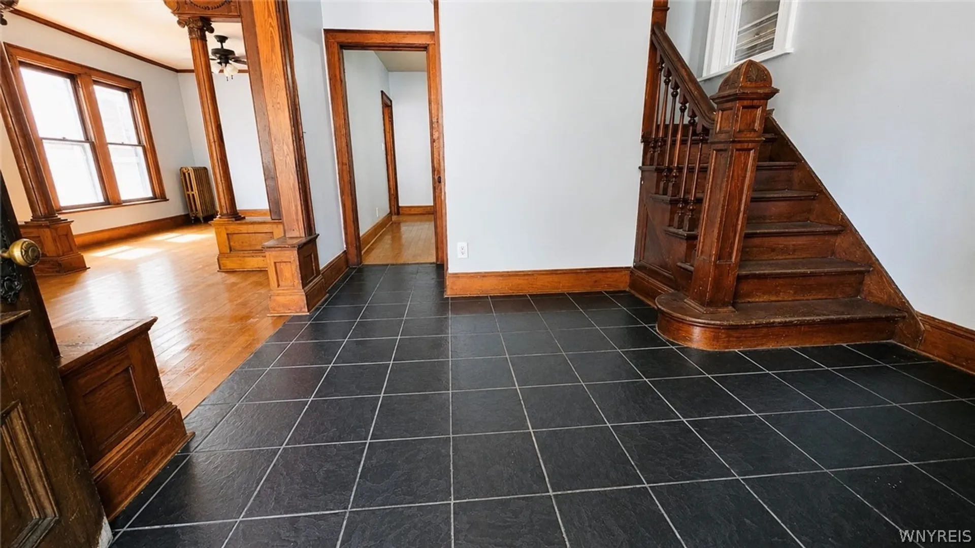 Property at 1080 West Avenue, Buffalo, NY 14213 3