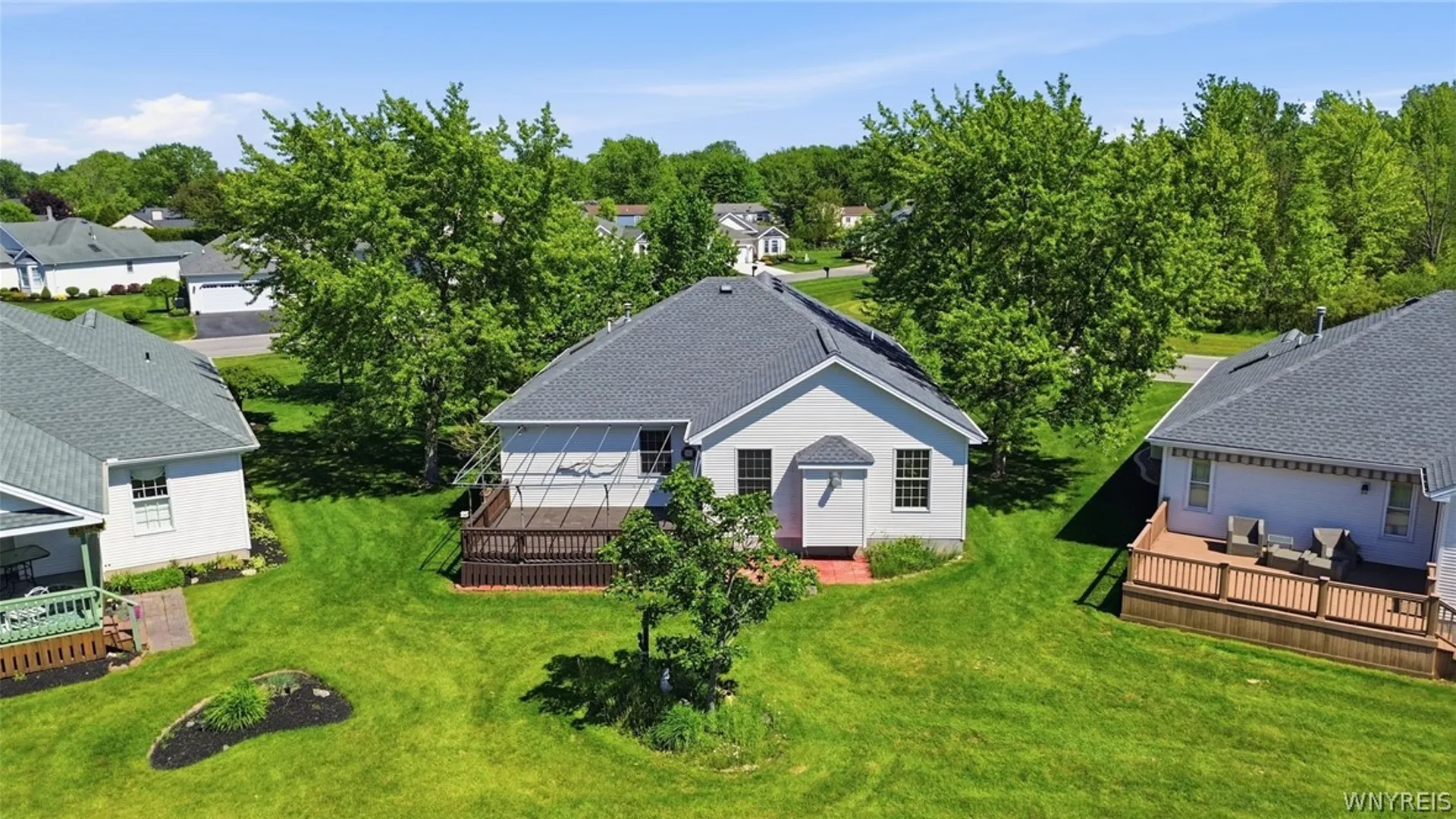 Property at 5434 Carleton Lake Drive, Lockport Town, NY 14094 34