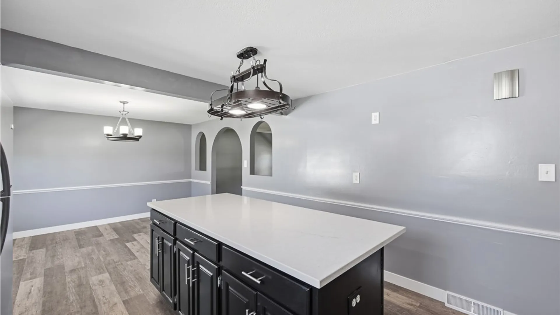 Property at 567 Borden Road, Cheektowaga, NY 14227 12