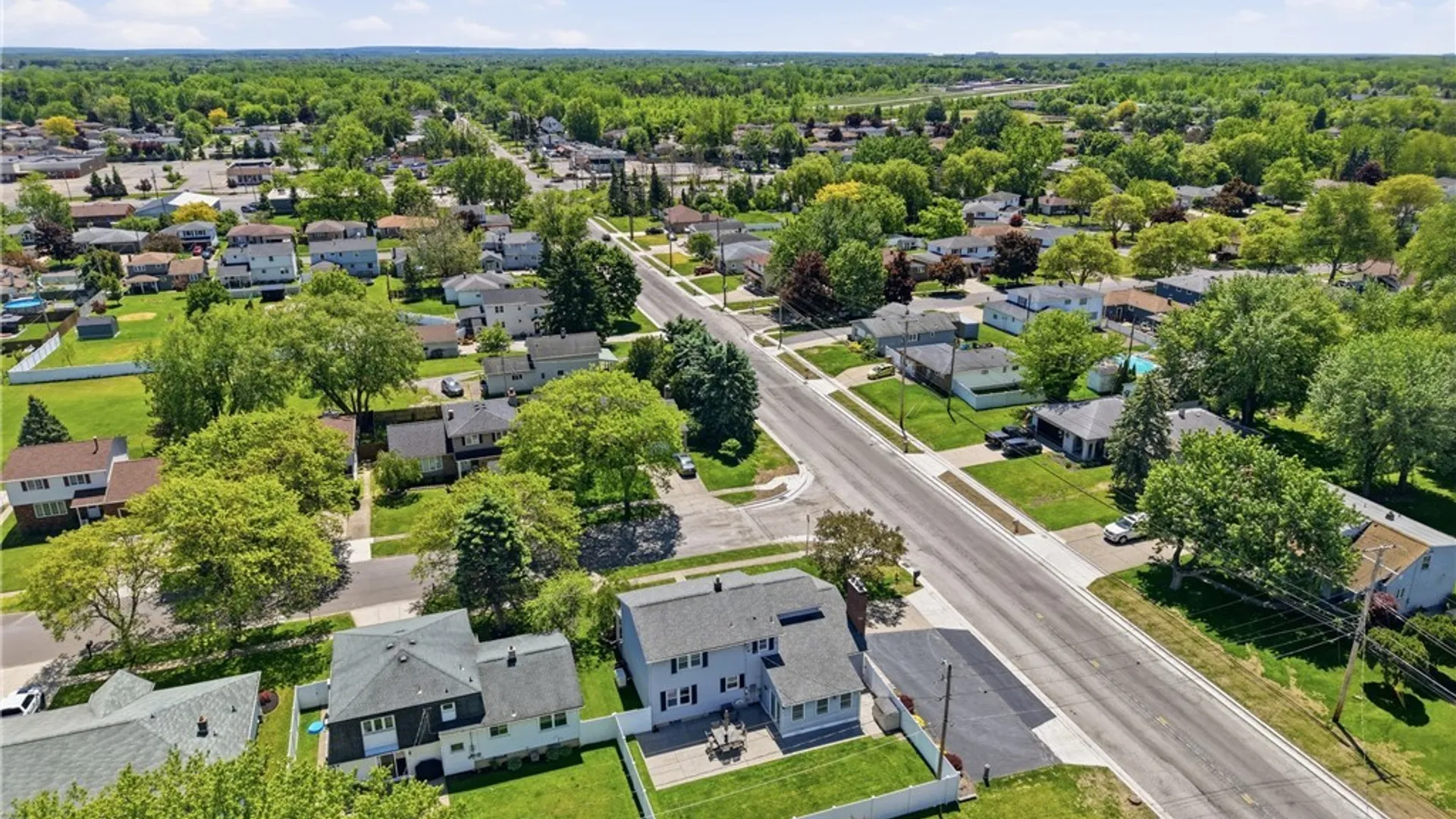 Property at 567 Borden Road, Cheektowaga, NY 14227 46