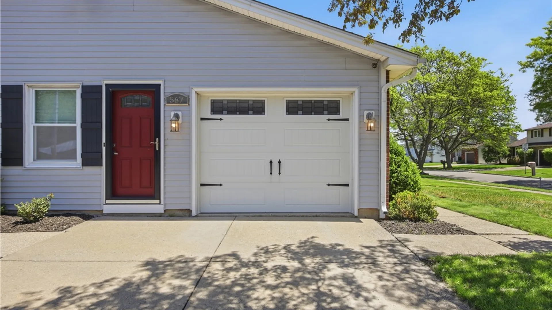 Property at 567 Borden Road, Cheektowaga, NY 14227 5