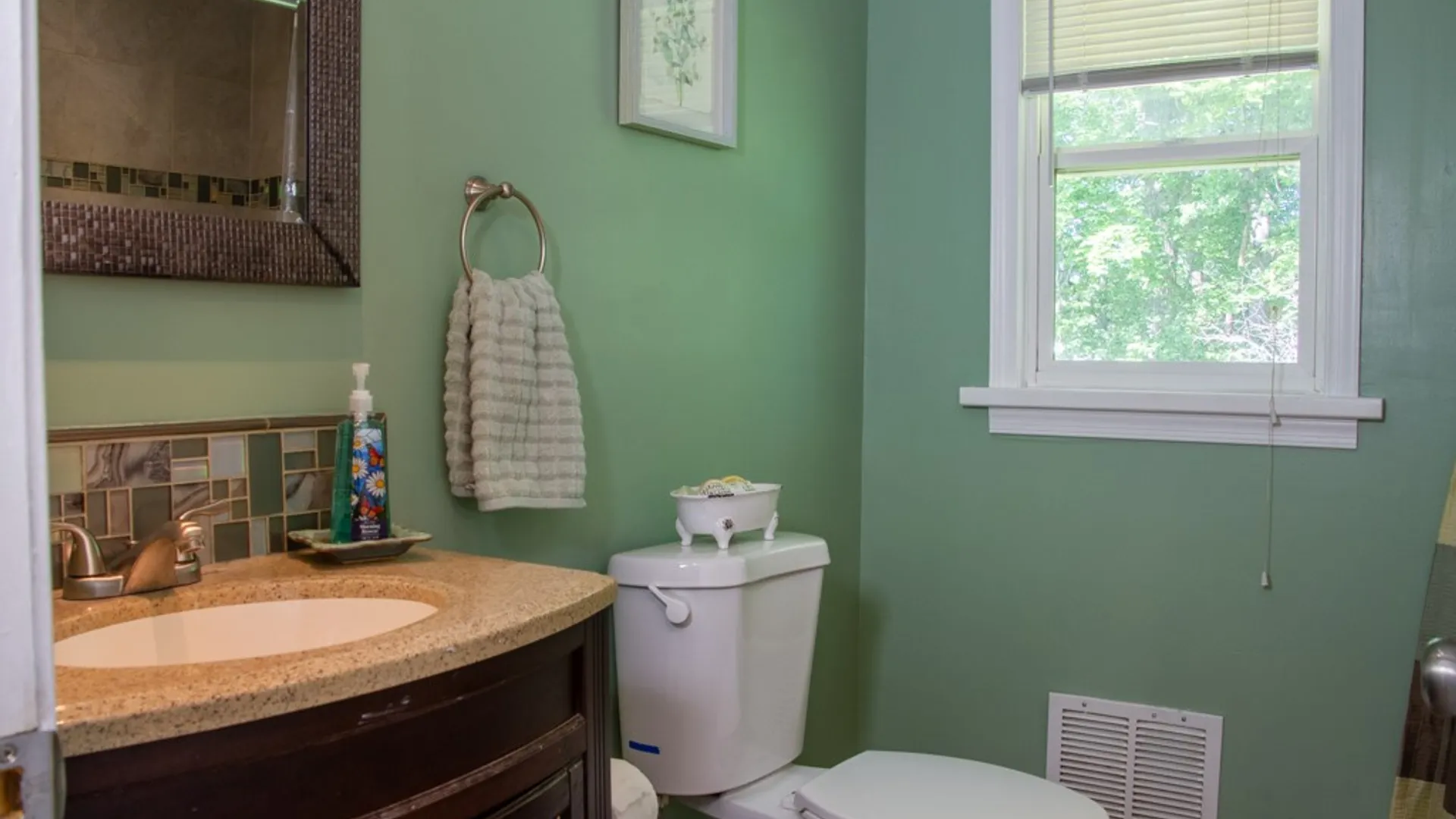 Property at 354 Ballad Avenue, Greece, NY 14626 25