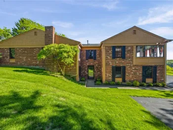 Property at 28 Beacon HI, Perinton, NY 14450