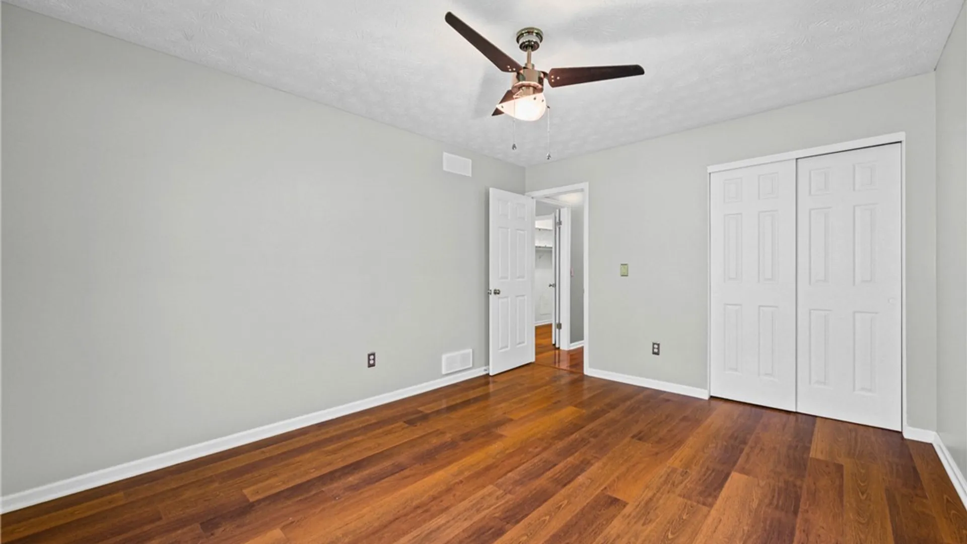 Property at 28 Beacon HI, Perinton, NY 14450 25